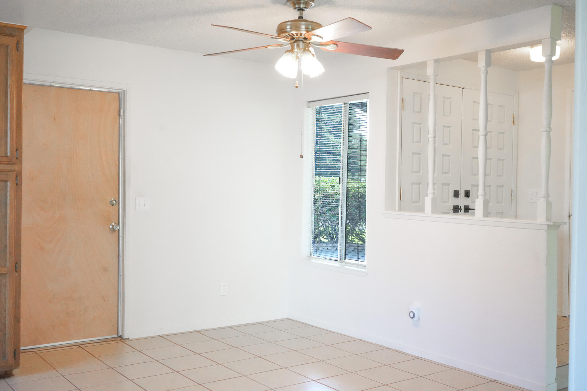 1629 S Rossmoor Ct, Visalia, CA 93277