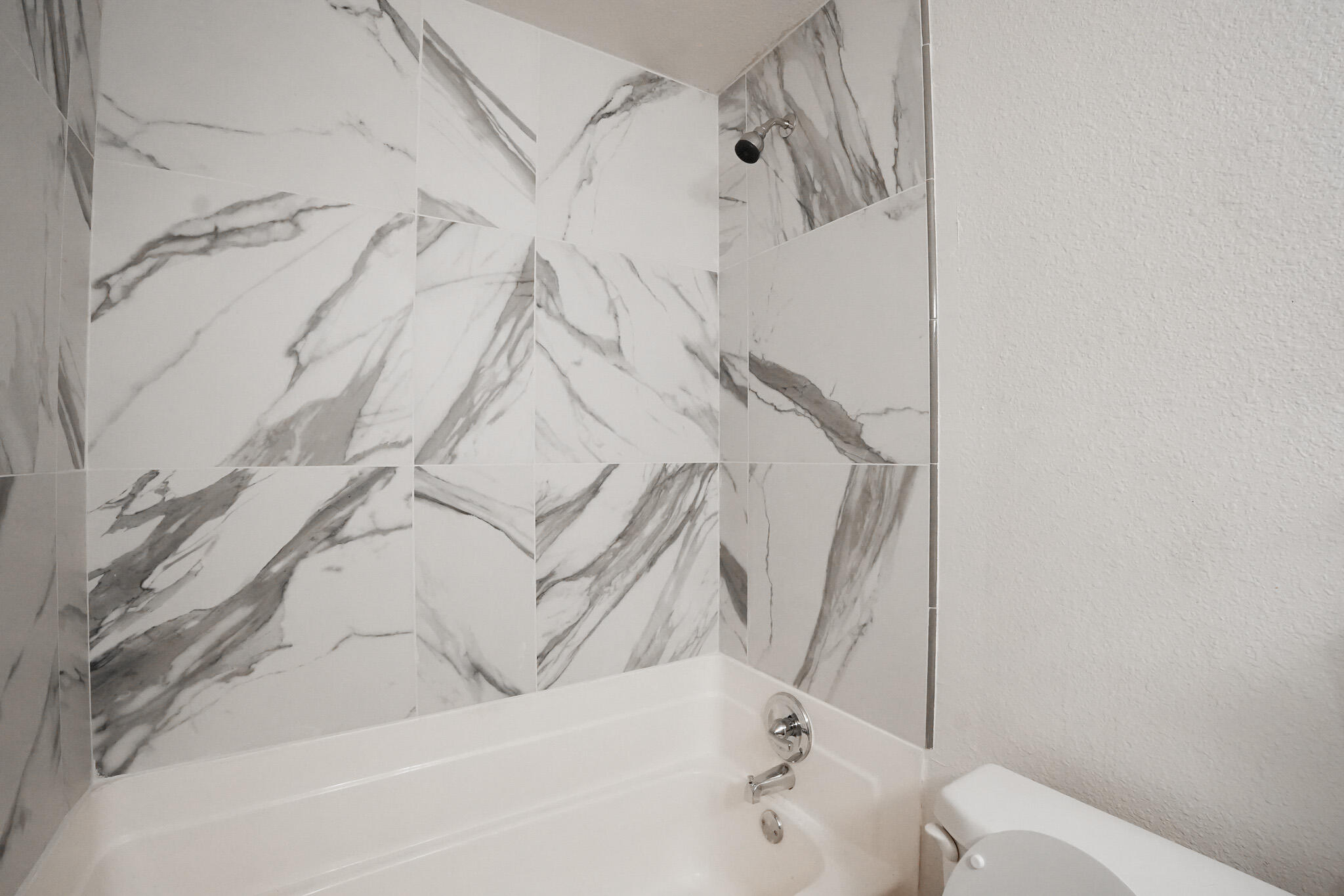 1629 S Rossmoor Ct, Visalia, CA 93277