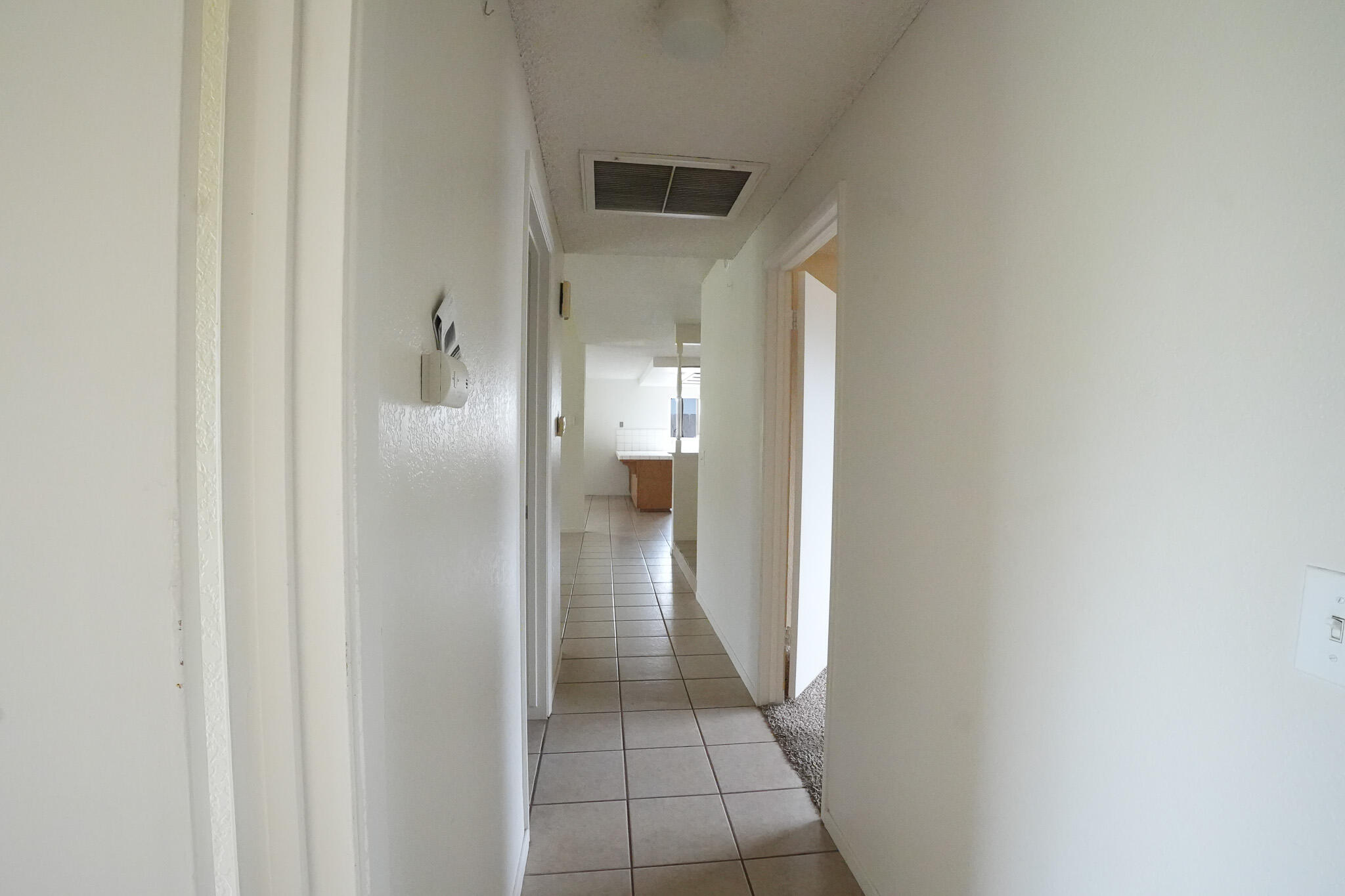 1629 S Rossmoor Ct, Visalia, CA 93277