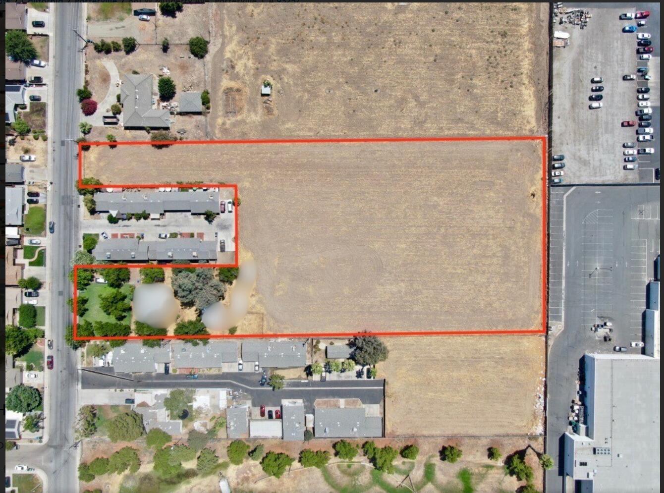 861 W Mulberry Ave, Porterville, CA 93257