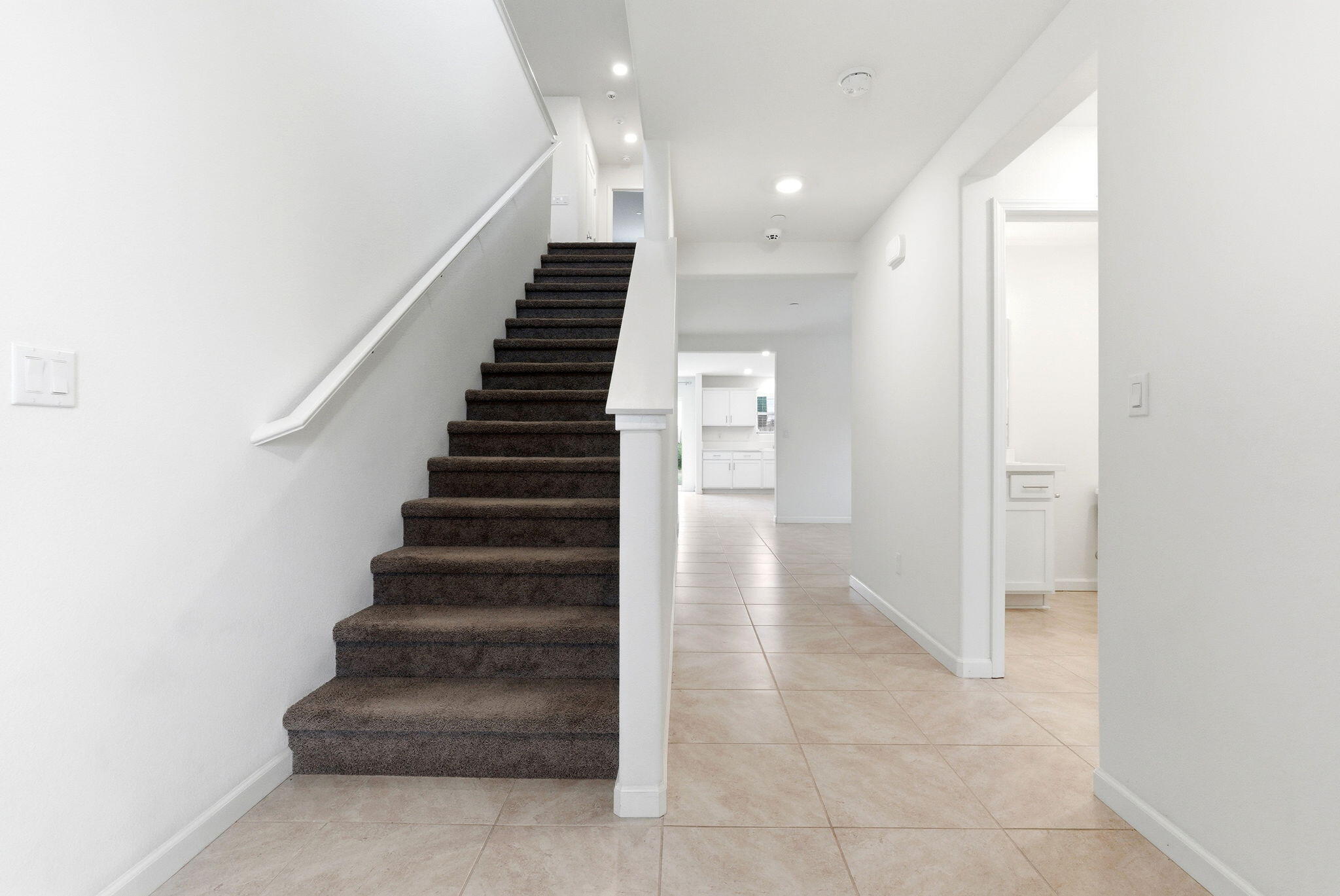 3317 N Clay St, Visalia, CA 93291