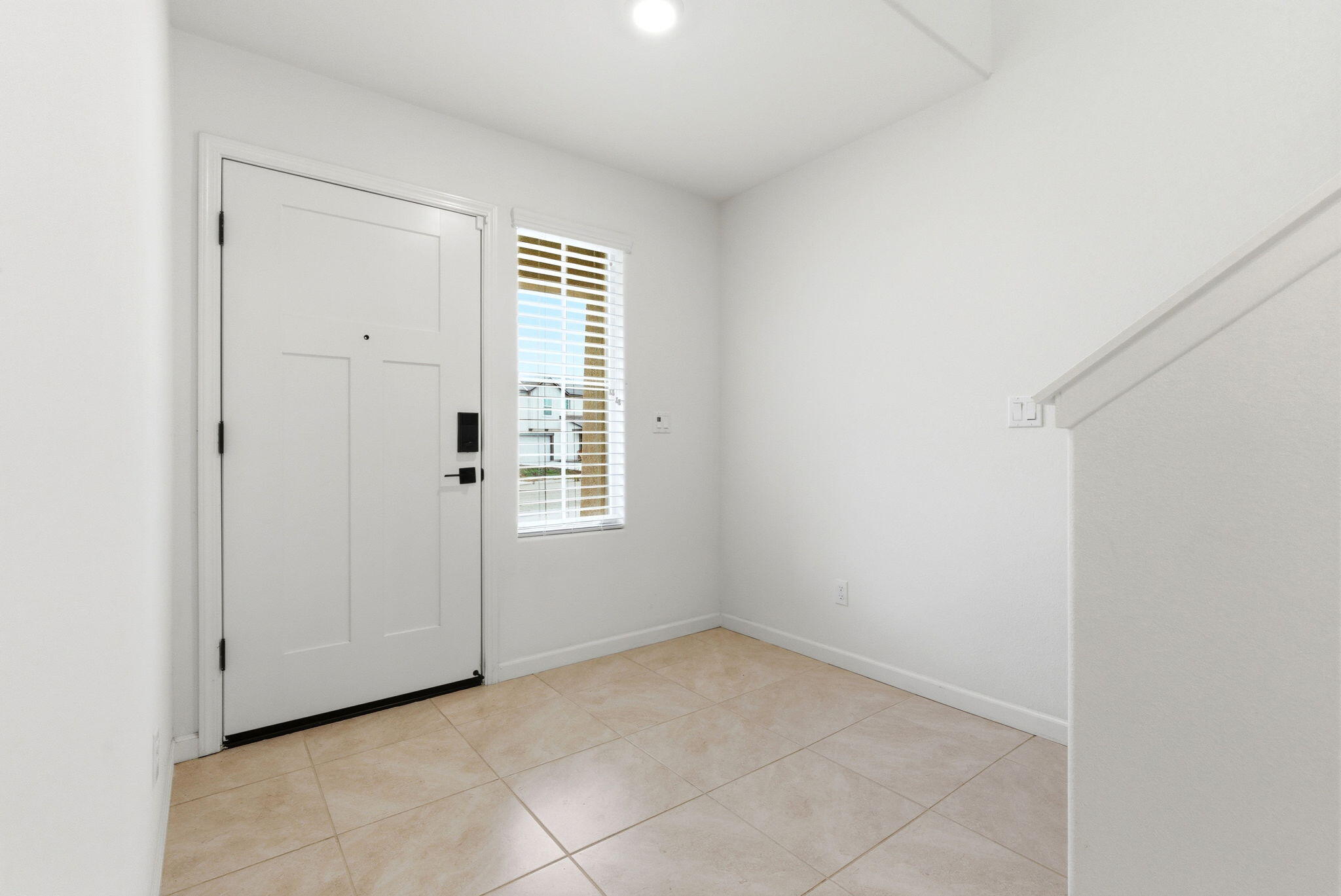 3317 N Clay St, Visalia, CA 93291