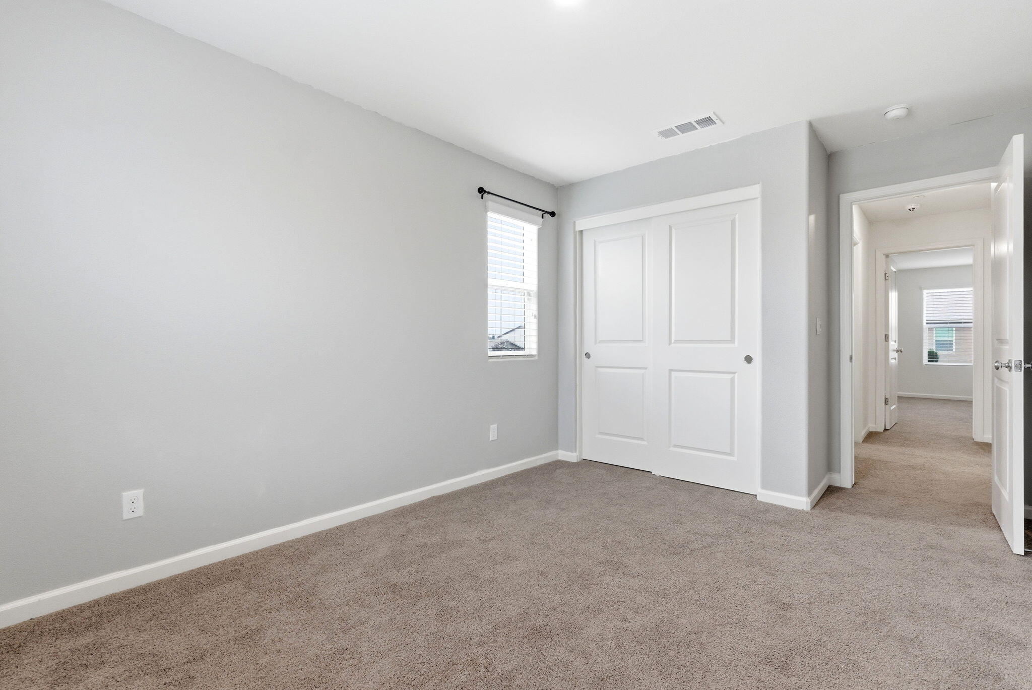 3317 N Clay St, Visalia, CA 93291