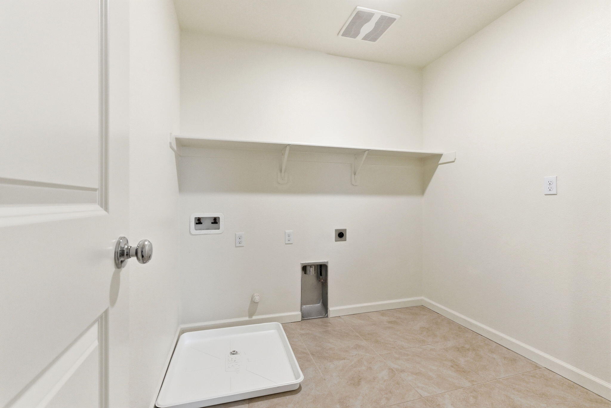 3317 N Clay St, Visalia, CA 93291