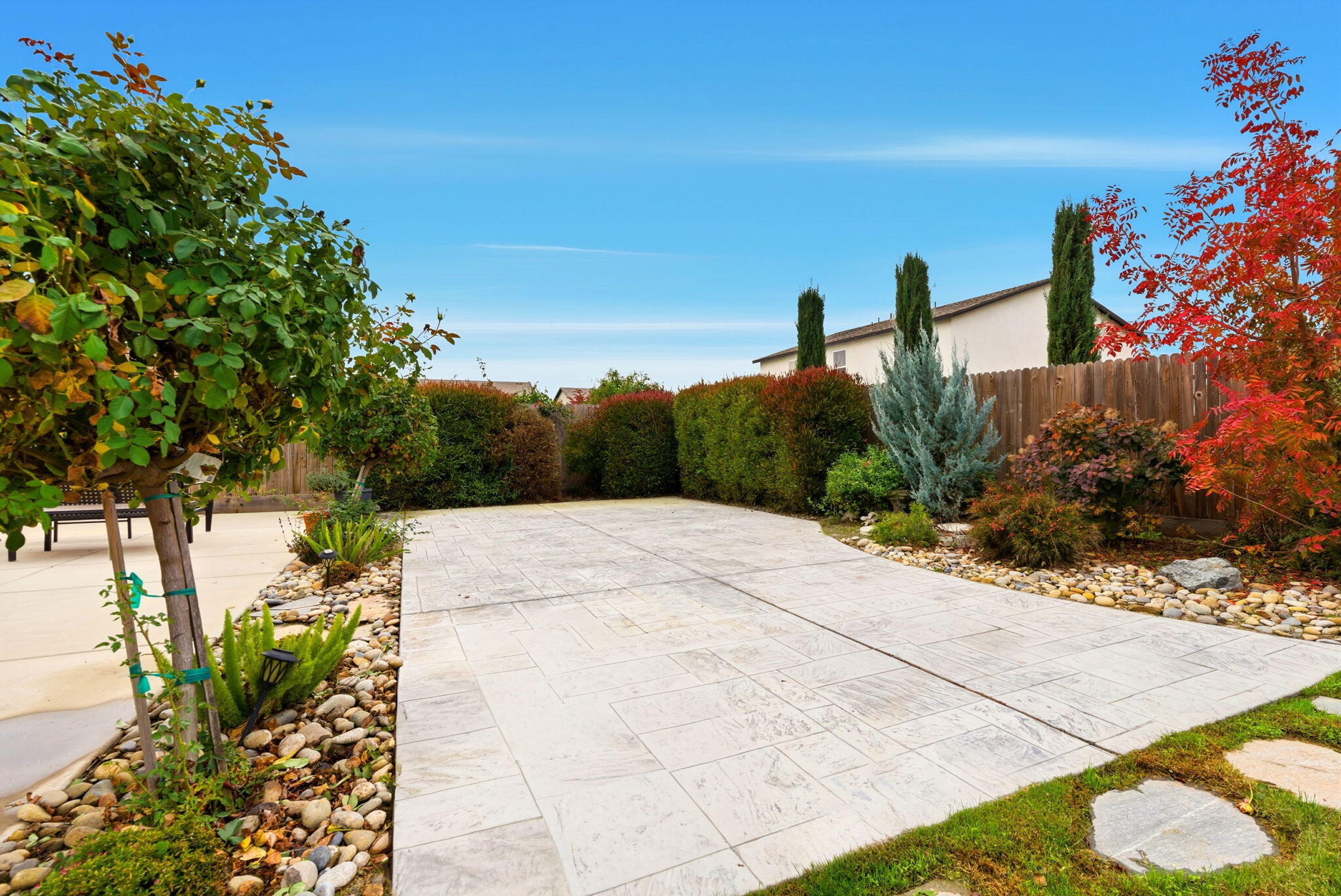 3317 N Clay St, Visalia, CA 93291