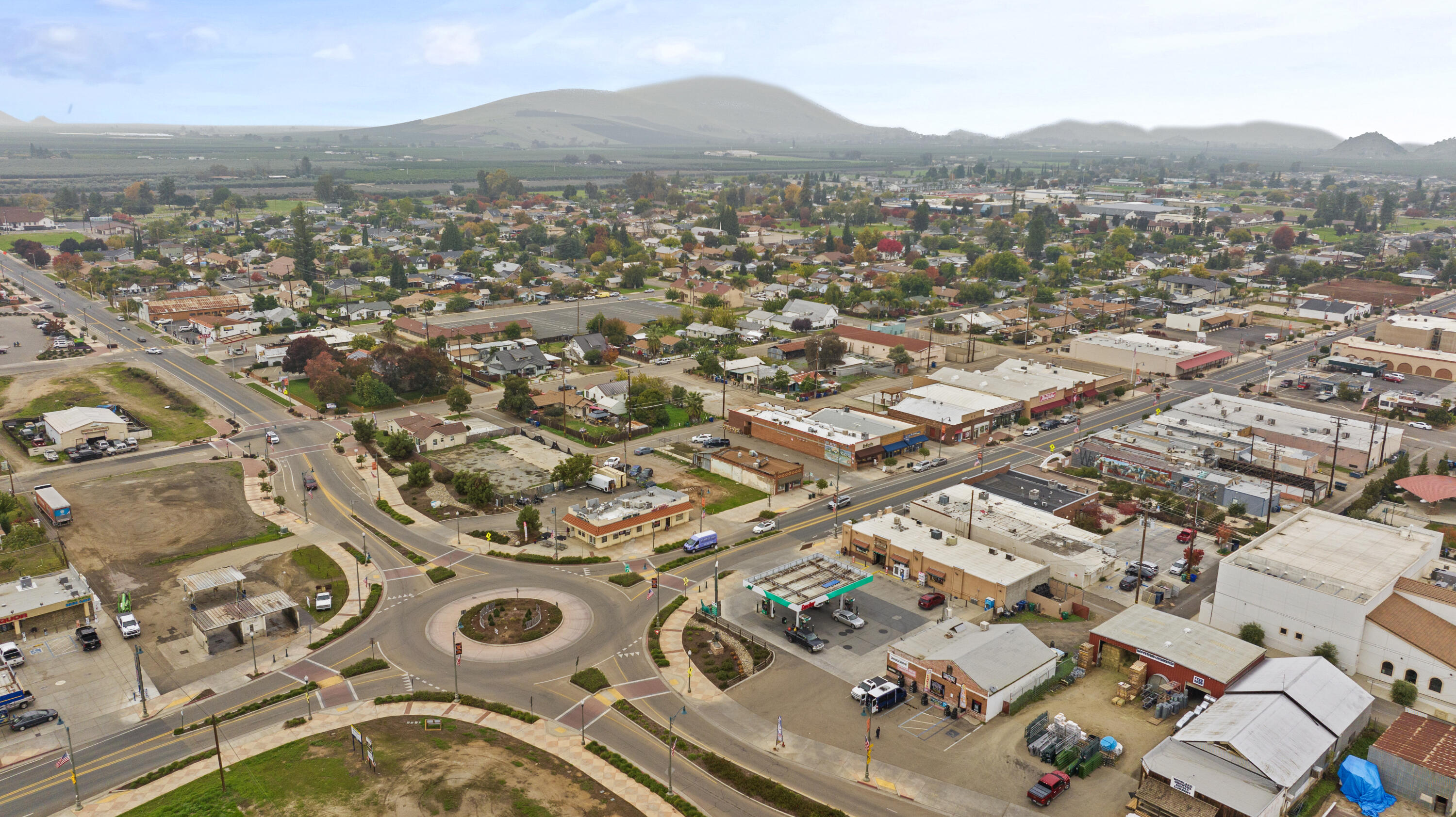 115 N Valencia Blvd, Woodlake, CA 93286