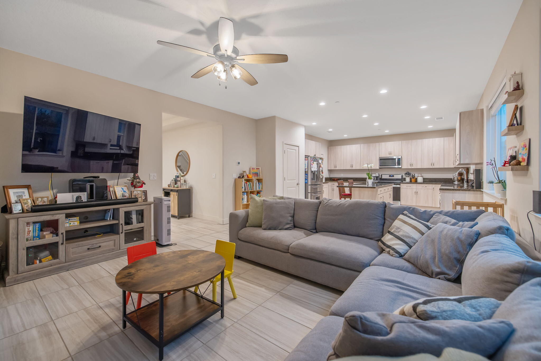 3433 W Milan Ave, Visalia, CA 93277