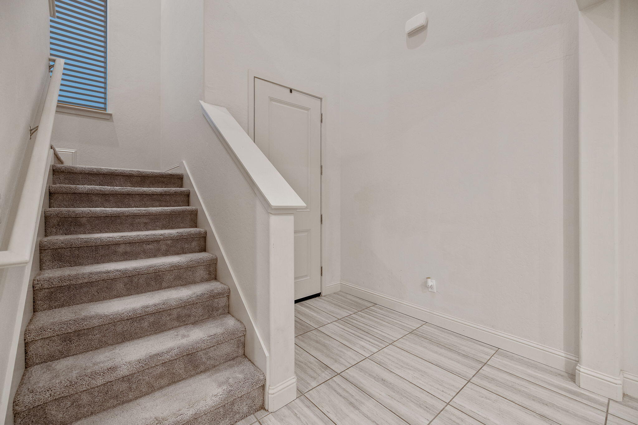 3433 W Milan Ave, Visalia, CA 93277