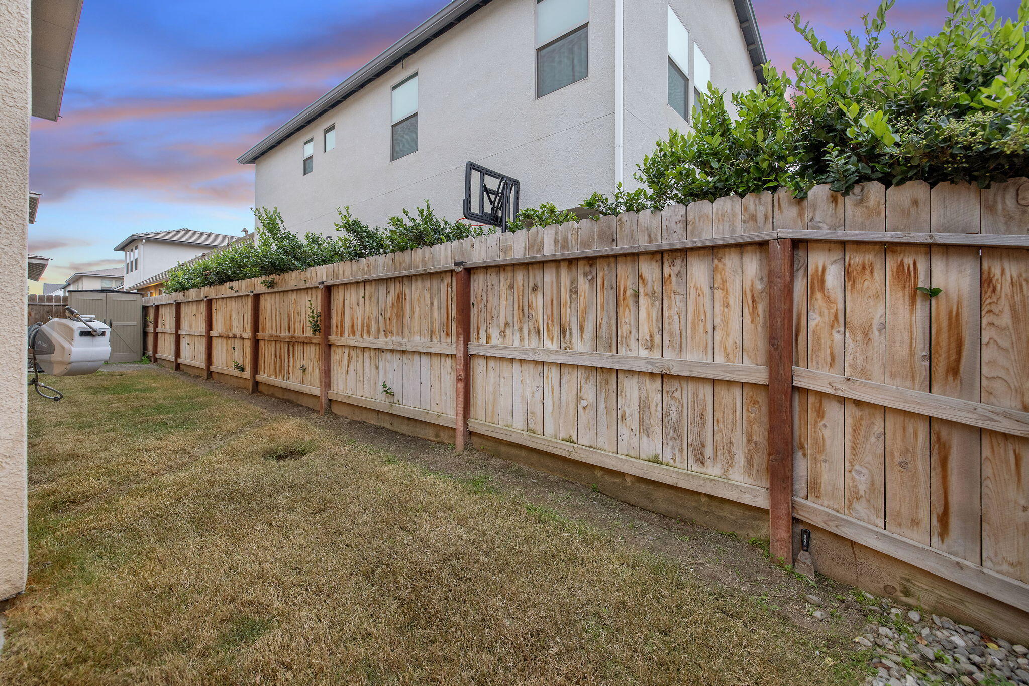 3433 W Milan Ave, Visalia, CA 93277