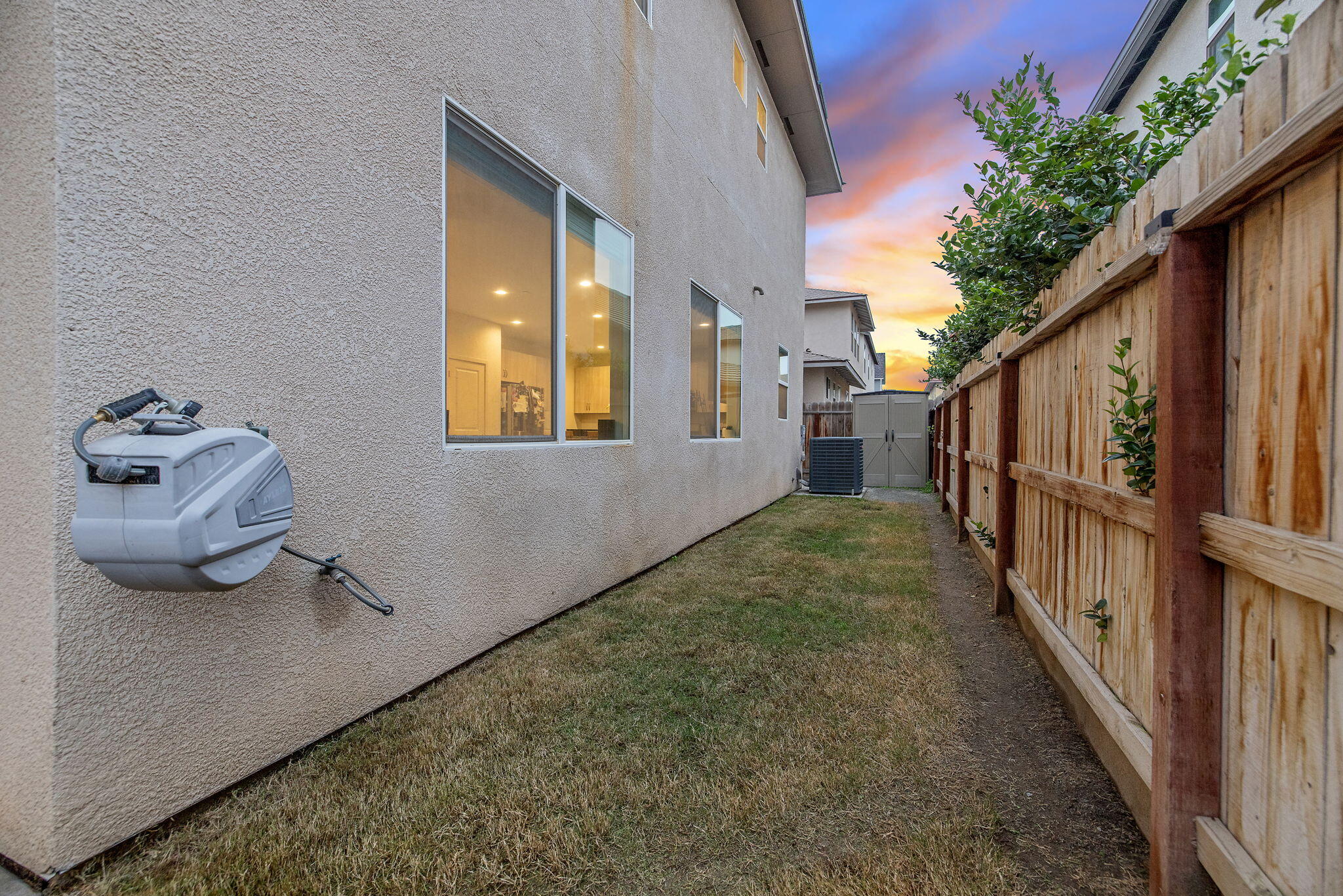 3433 W Milan Ave, Visalia, CA 93277