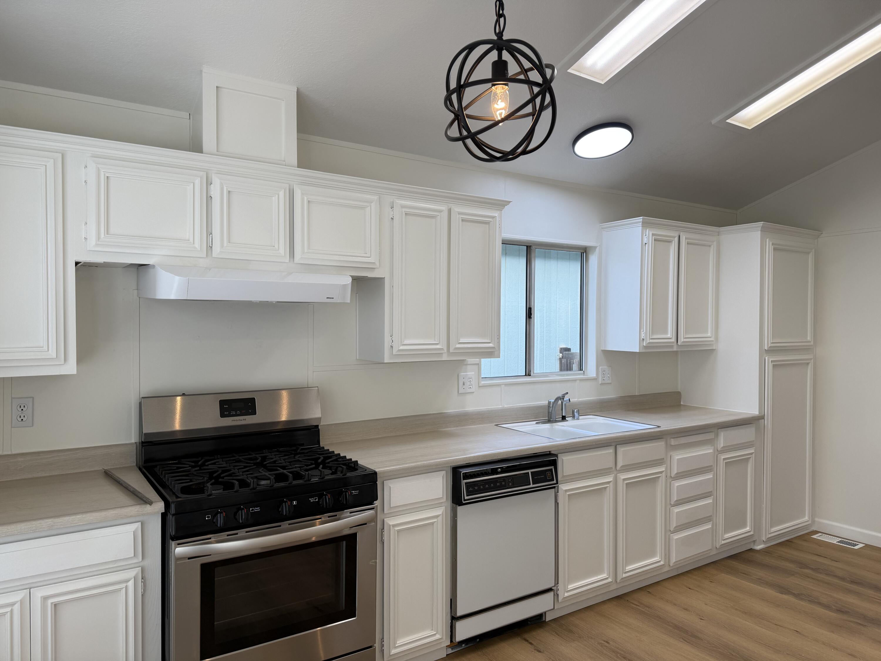 4618 S Verde Vista St, Visalia, CA 93277