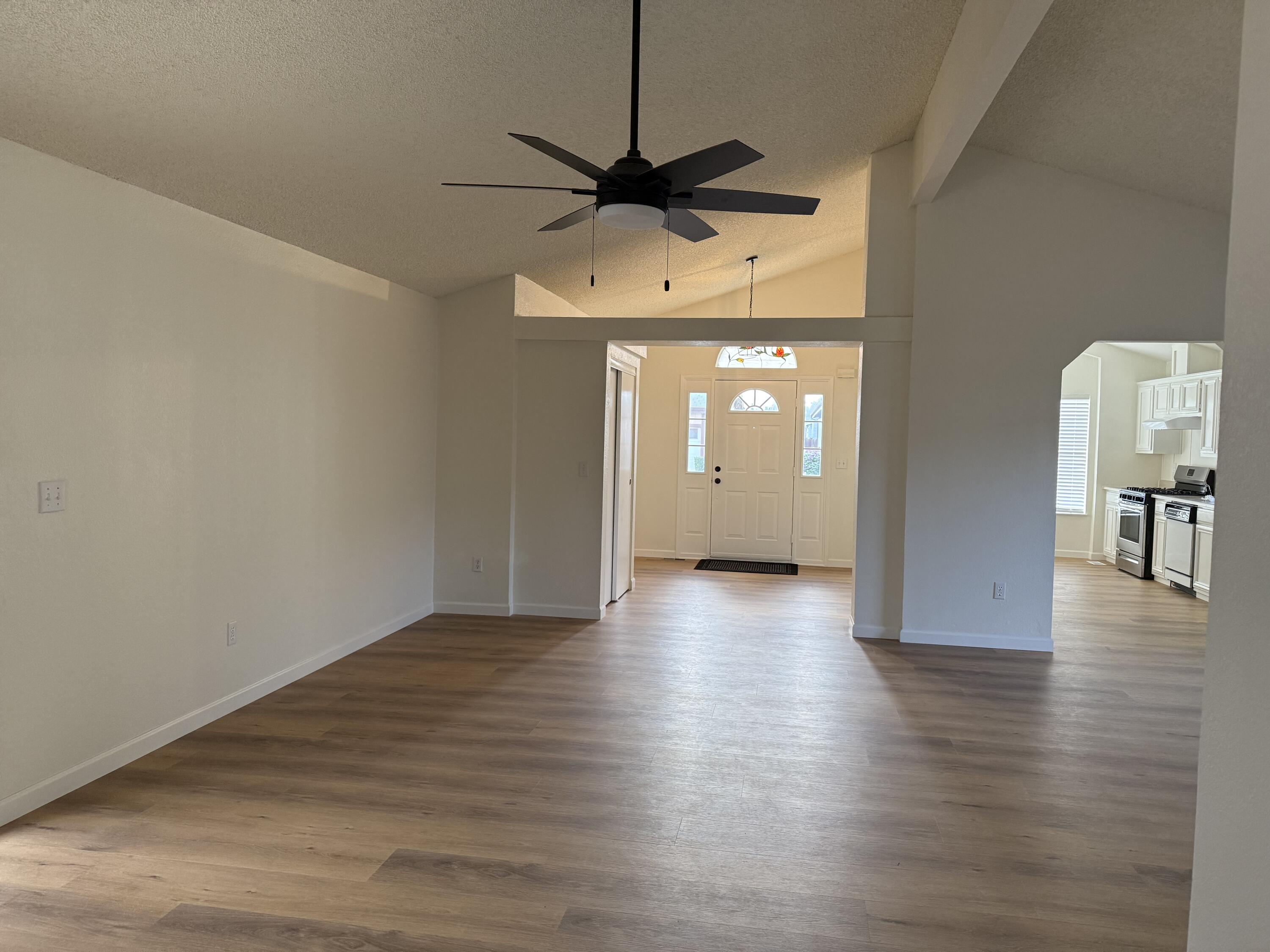 4618 S Verde Vista St, Visalia, CA 93277