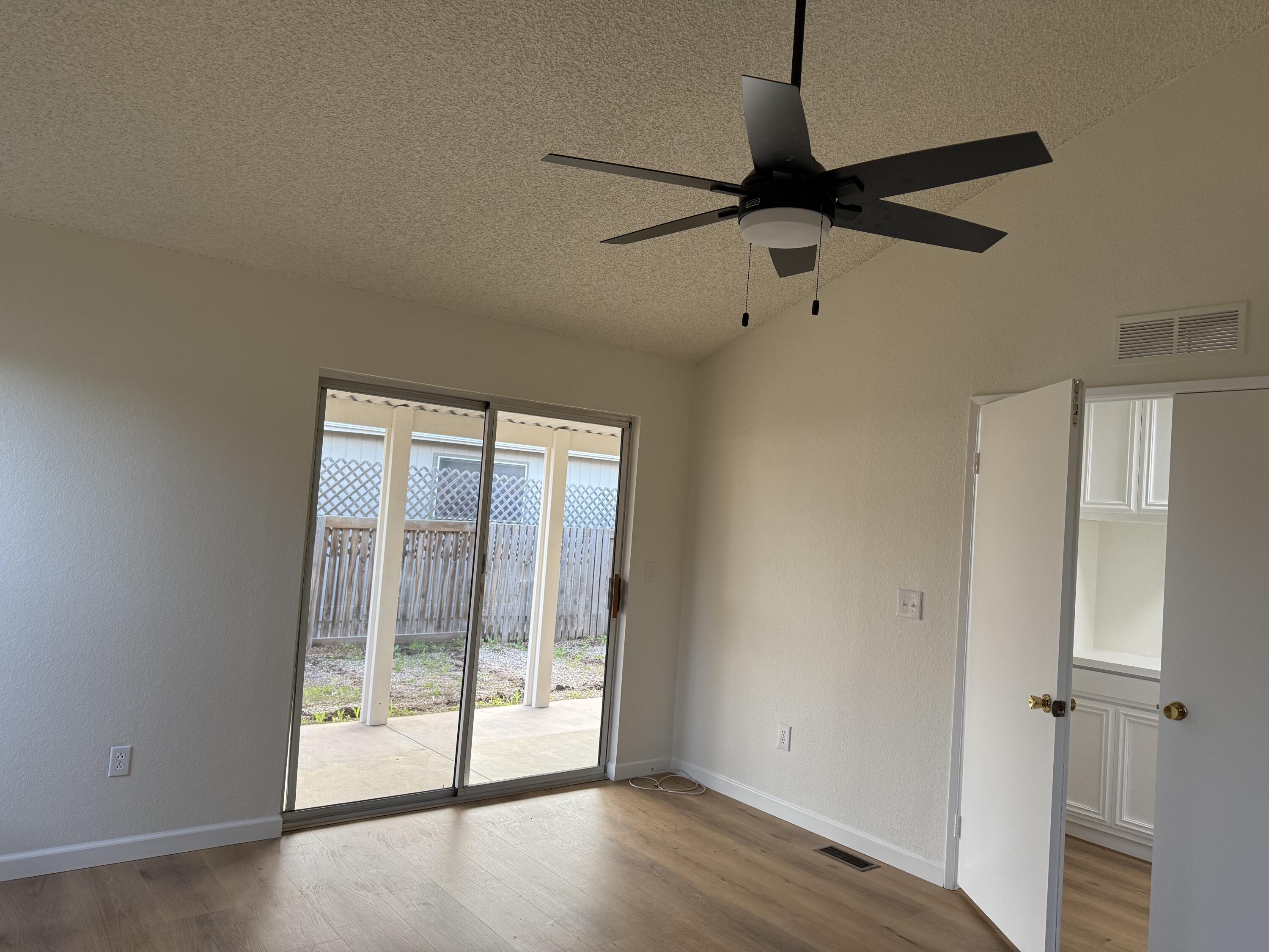 4618 S Verde Vista St, Visalia, CA 93277