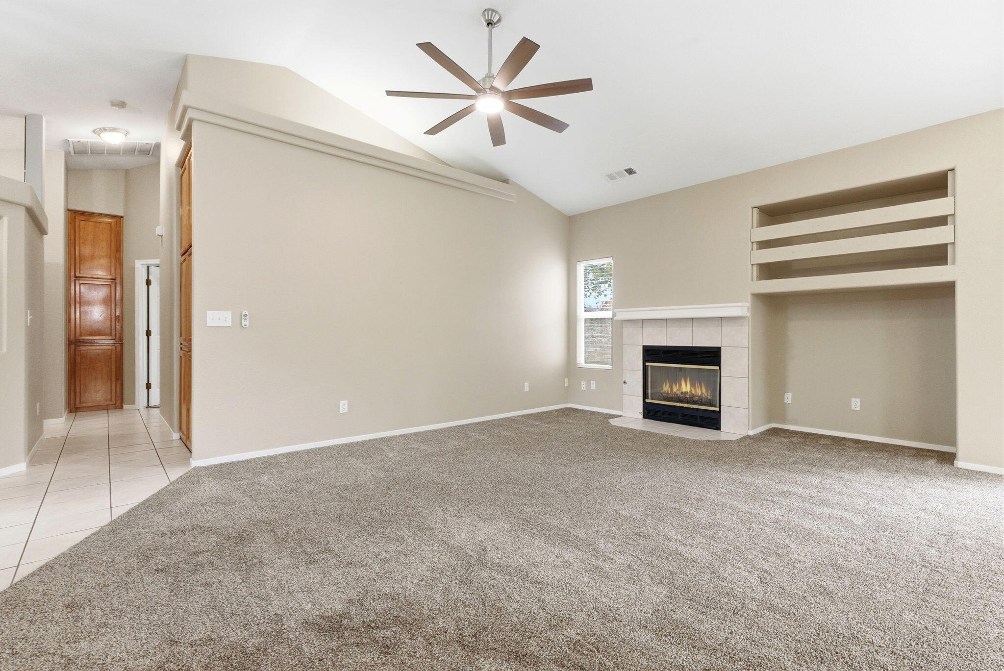 2744 W Ceres Ct, Visalia, CA 93291