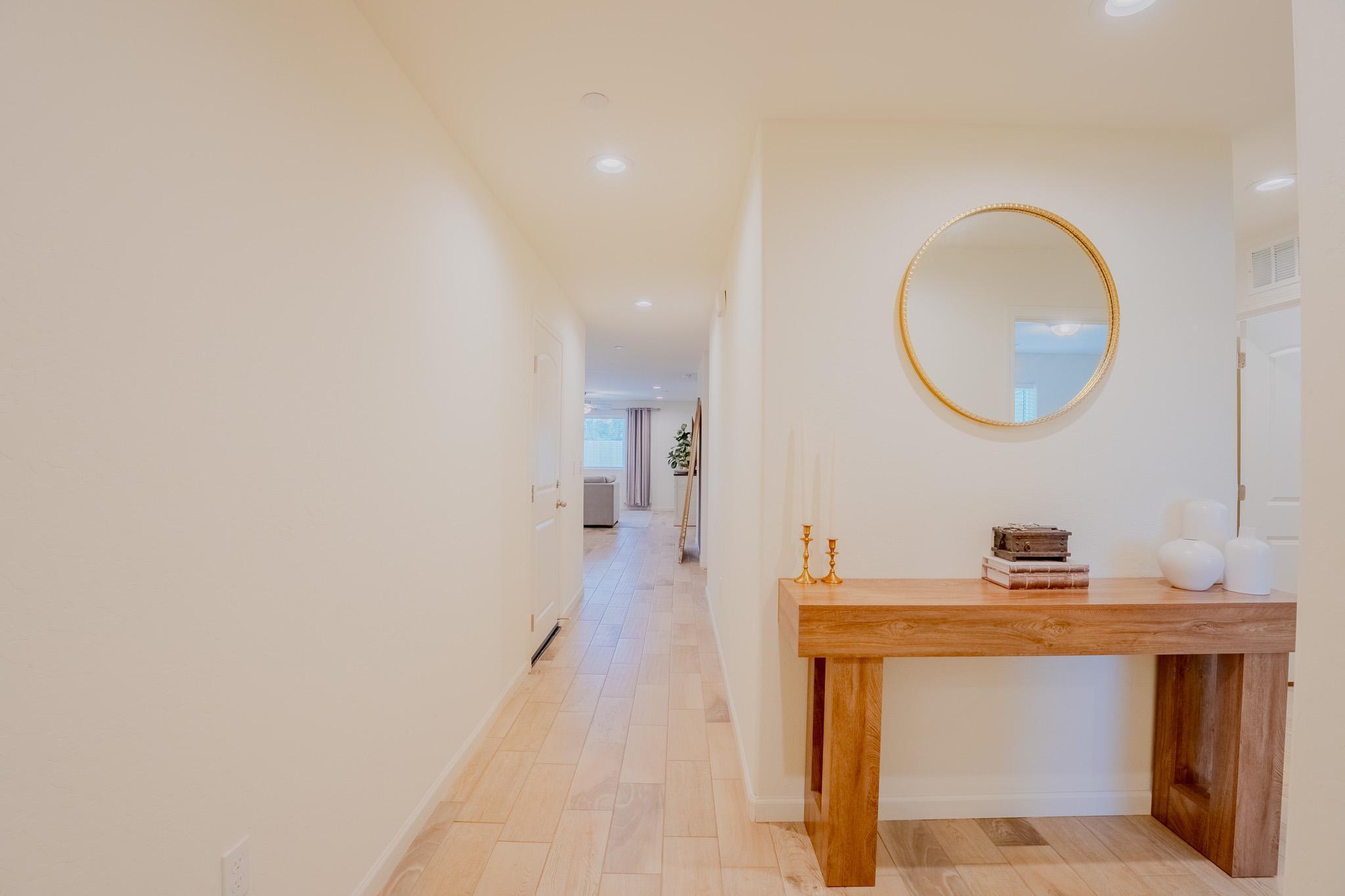 2121 E Oak Ave, Visalia, CA 93292