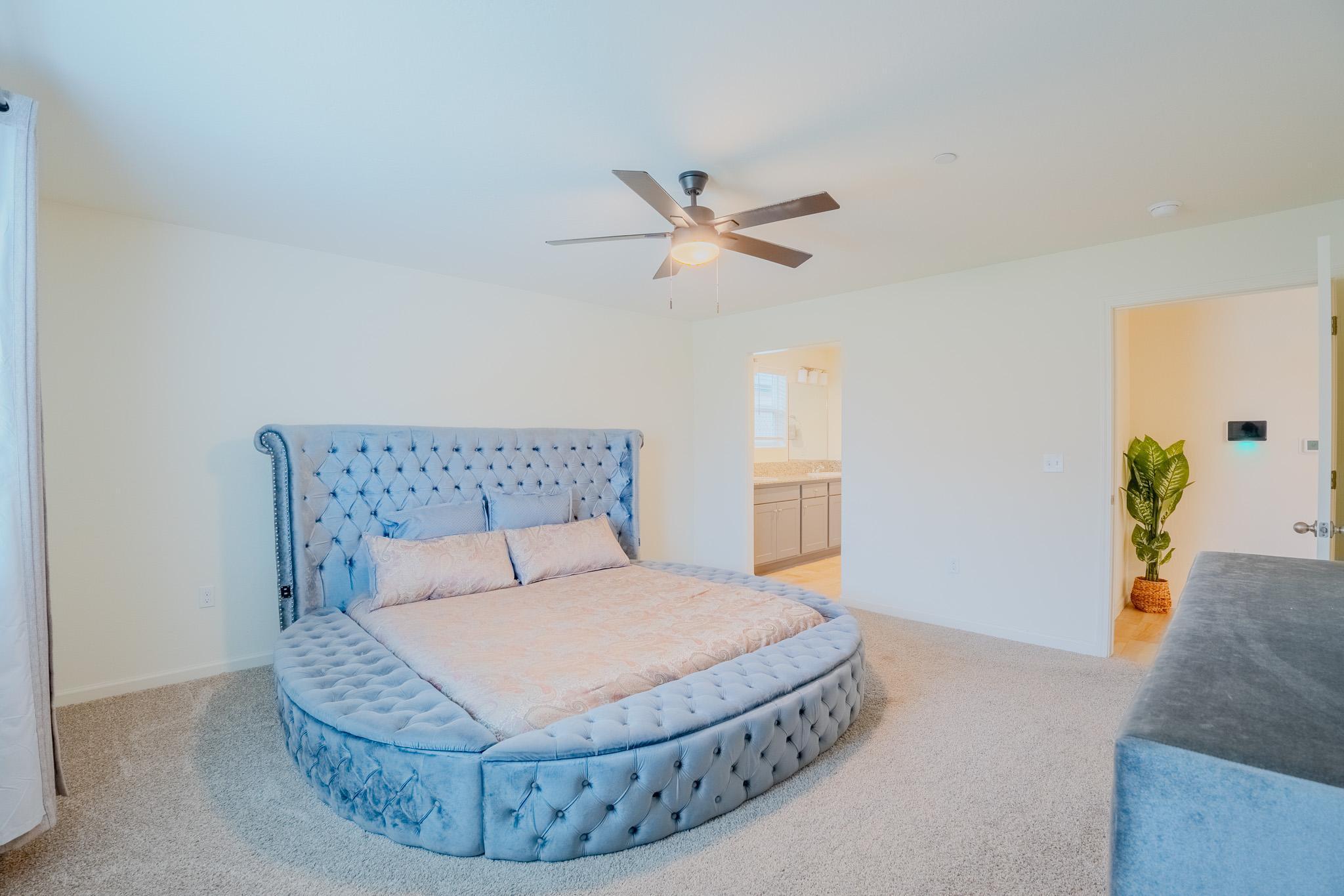 2121 E Oak Ave, Visalia, CA 93292