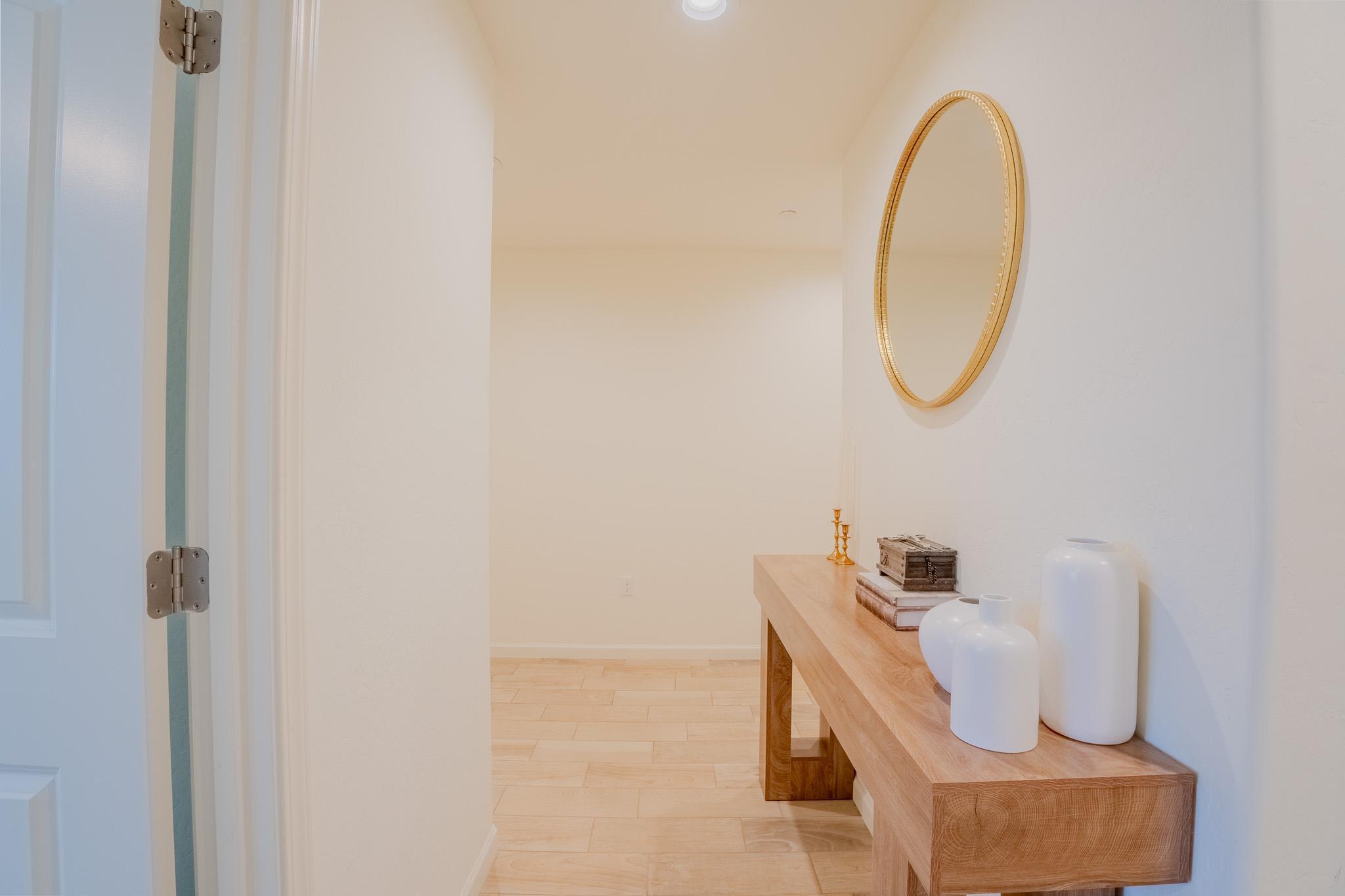 2121 E Oak Ave, Visalia, CA 93292