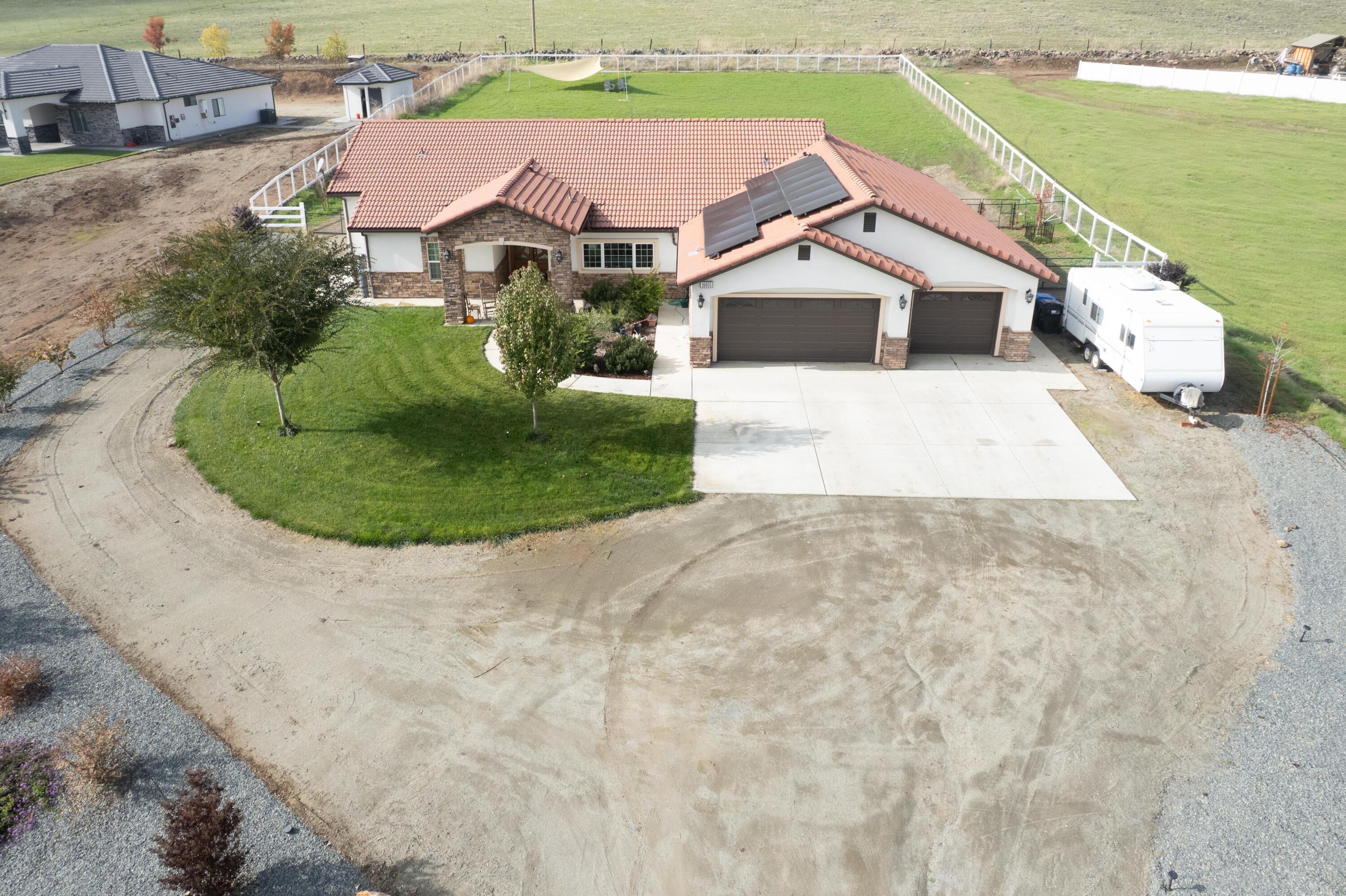 16605 Deer Creek Dr, Springville, CA 93265