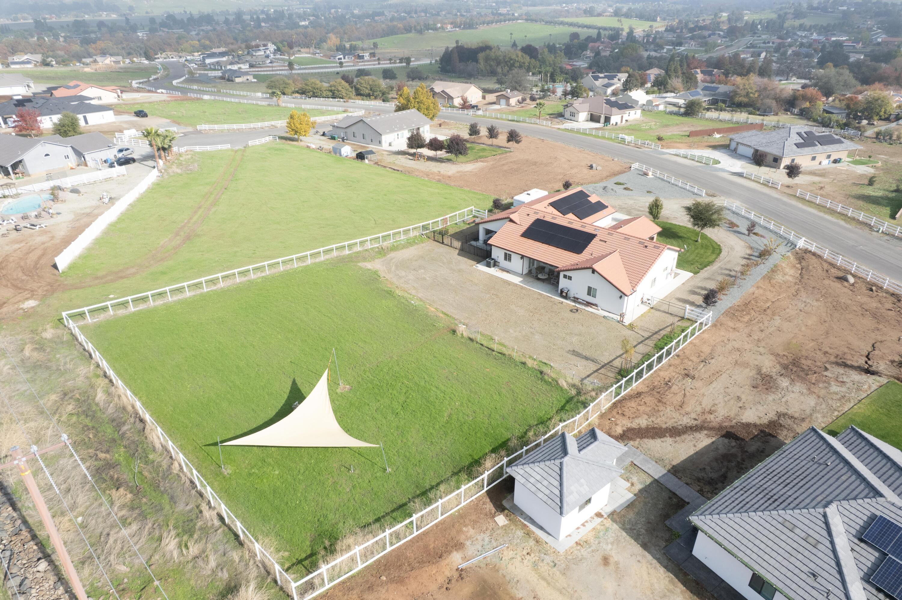 16605 Deer Creek Dr, Springville, CA 93265