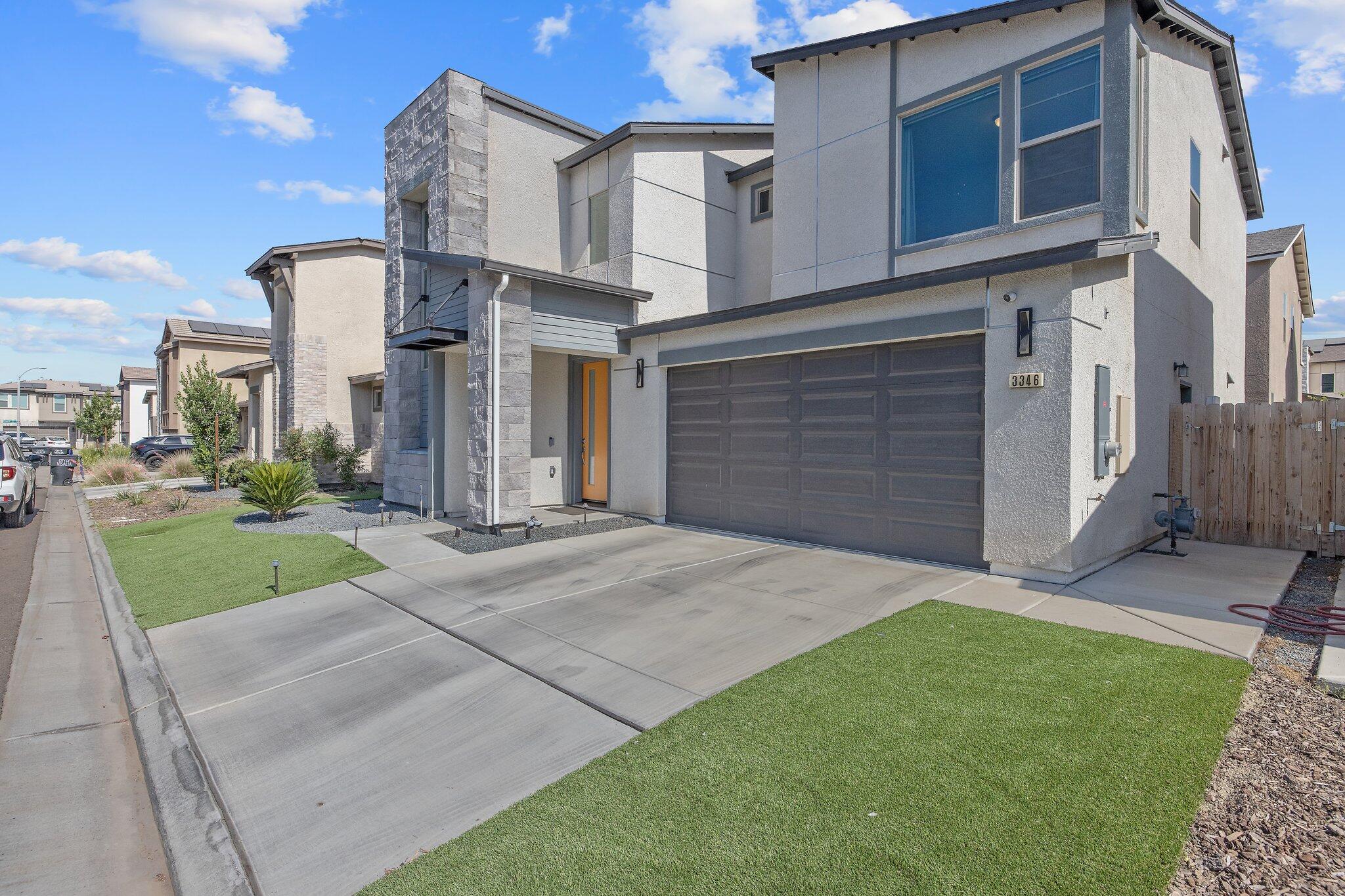 3346 W Good Ave, Visalia, CA 93277