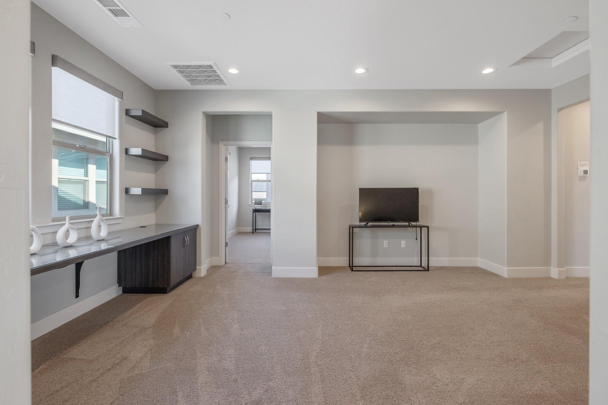 3346 W Good Ave, Visalia, CA 93277