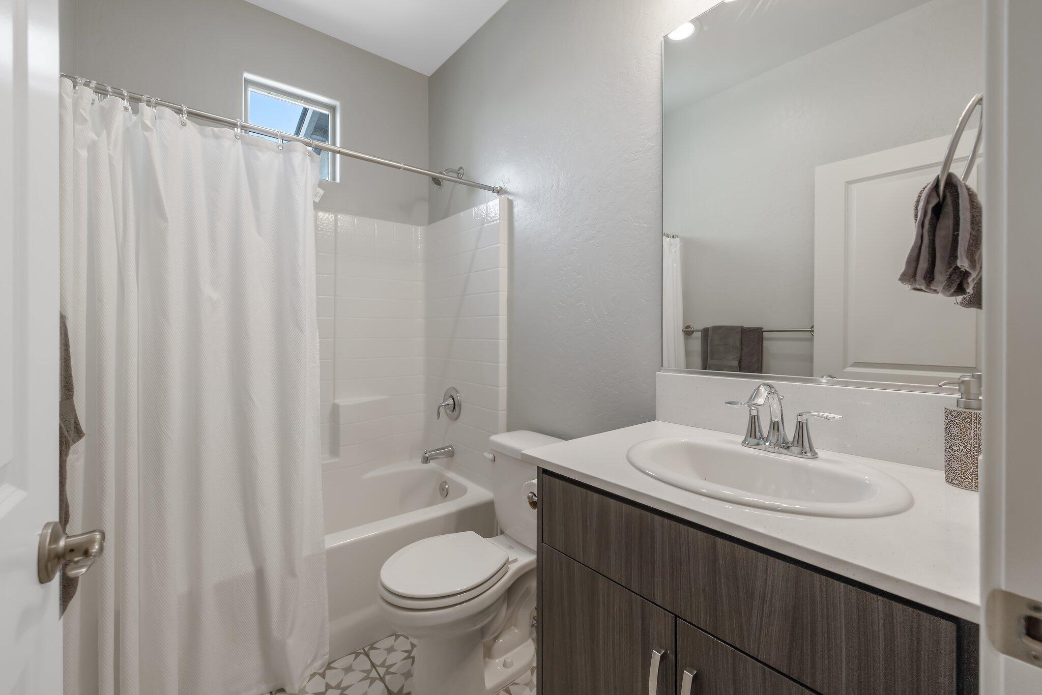 3346 W Good Ave, Visalia, CA 93277