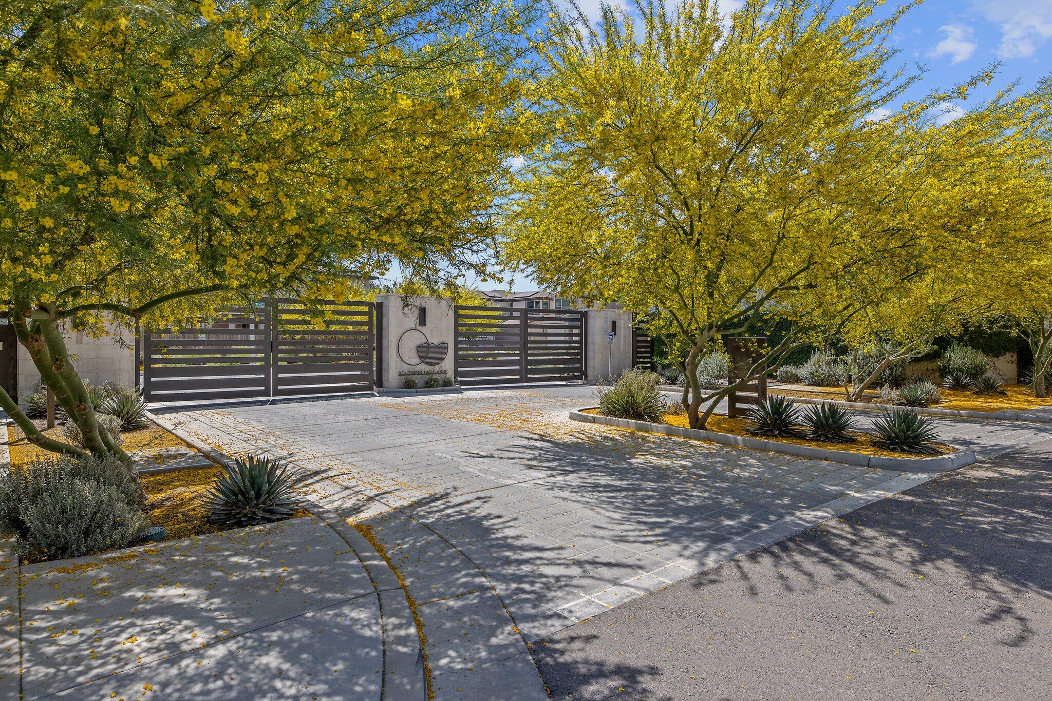 3346 W Good Ave, Visalia, CA 93277