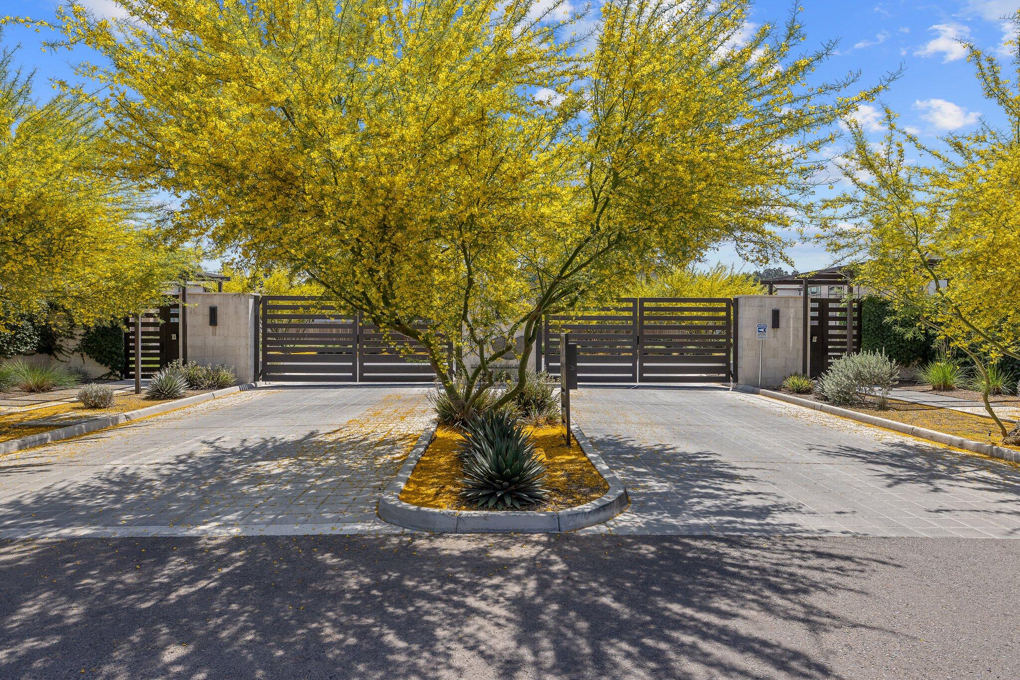 3346 W Good Ave, Visalia, CA 93277