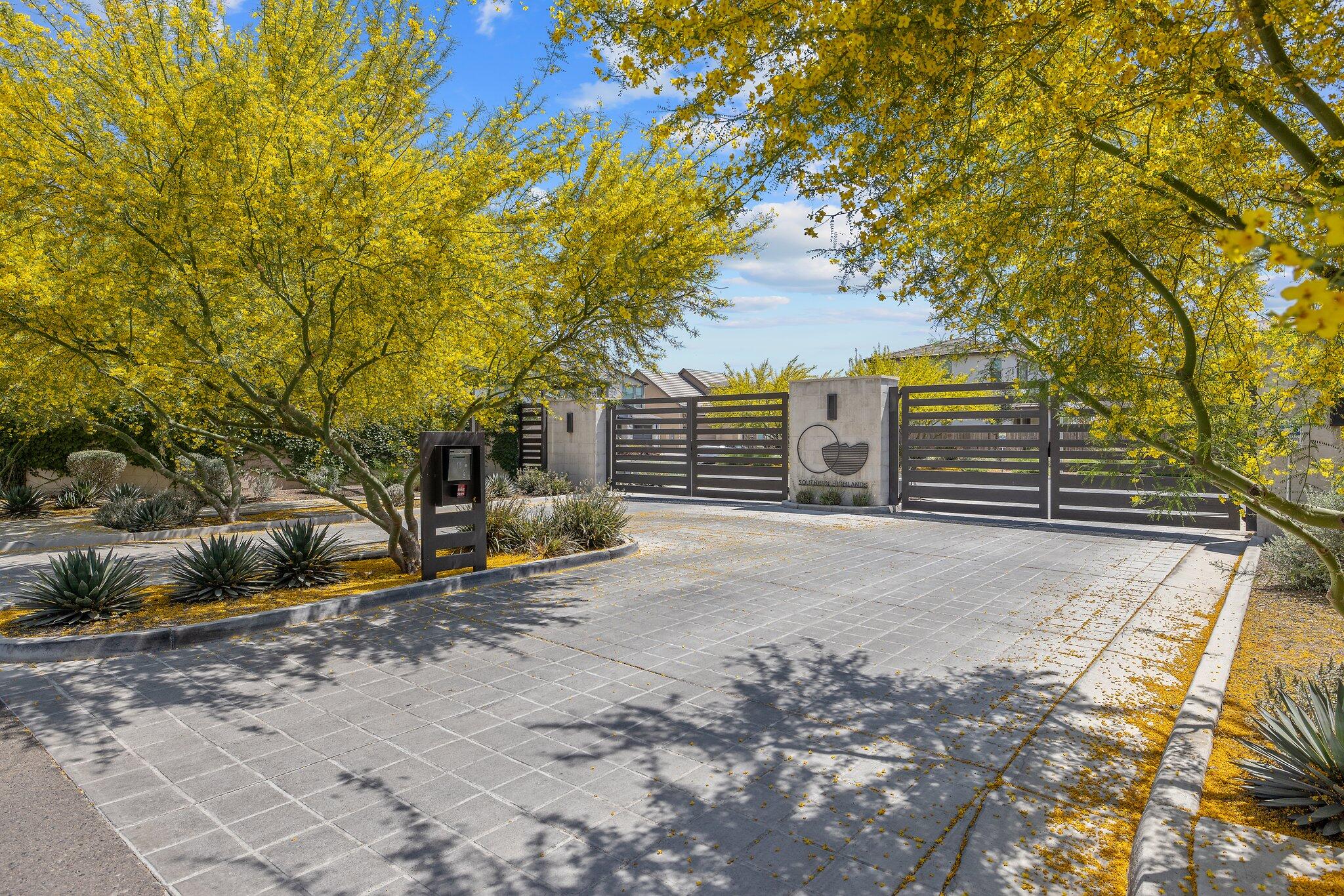 3346 W Good Ave, Visalia, CA 93277