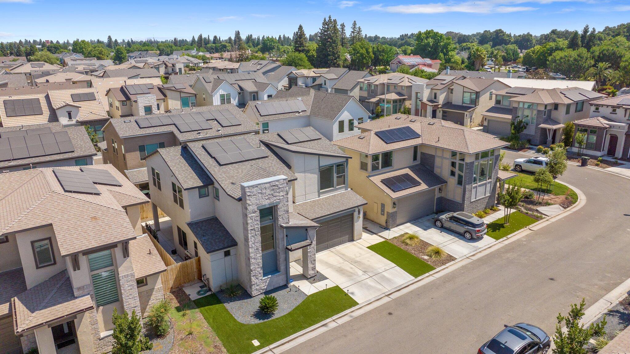 3346 W Good Ave, Visalia, CA 93277