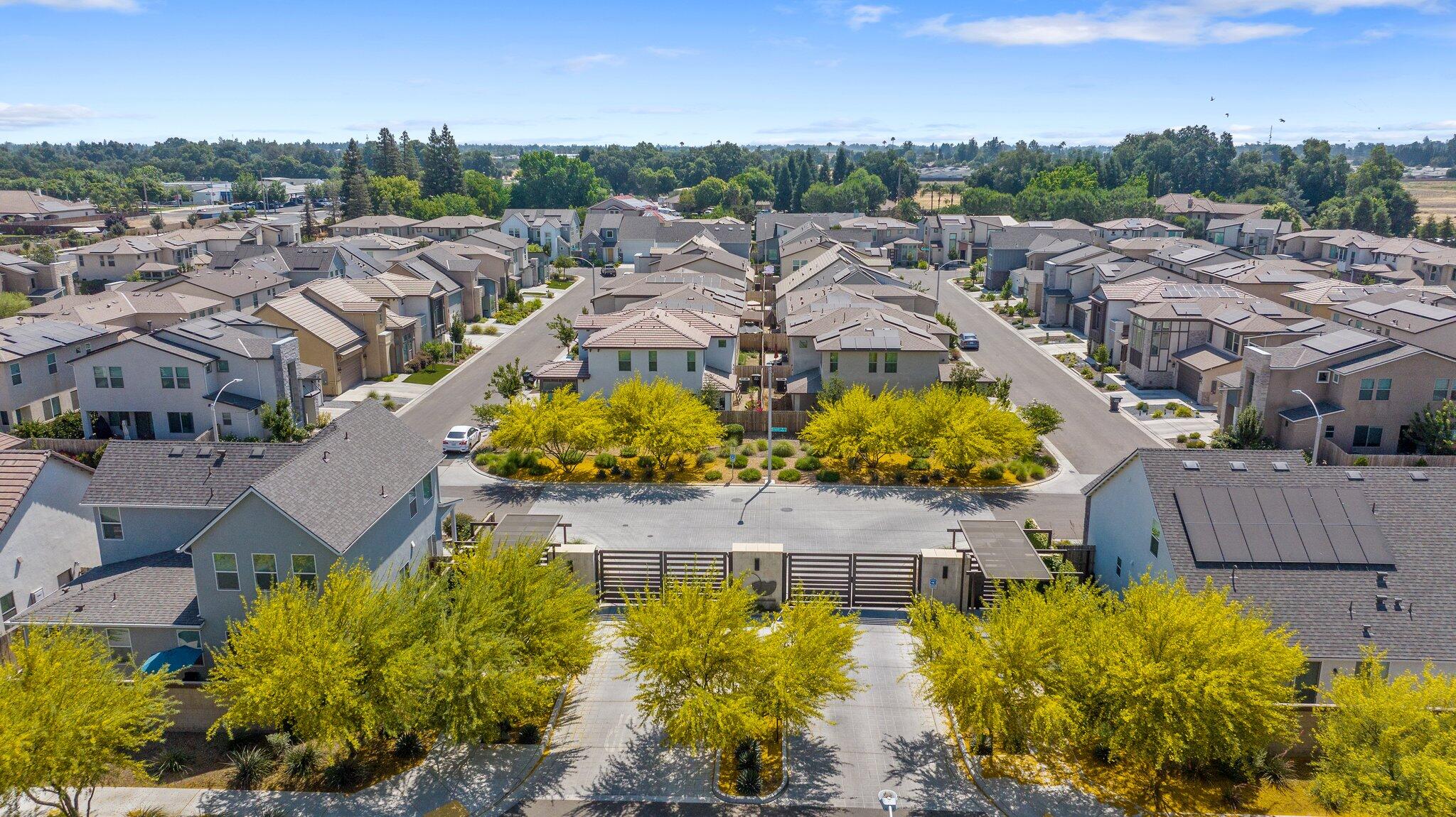 3346 W Good Ave, Visalia, CA 93277