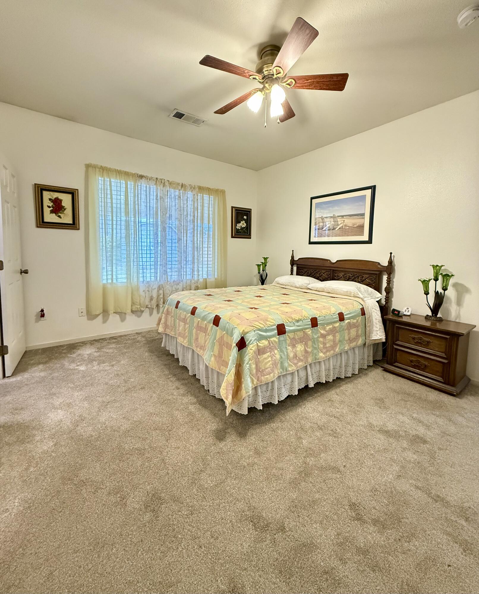 1044 W Orange St, Hanford, CA 93230