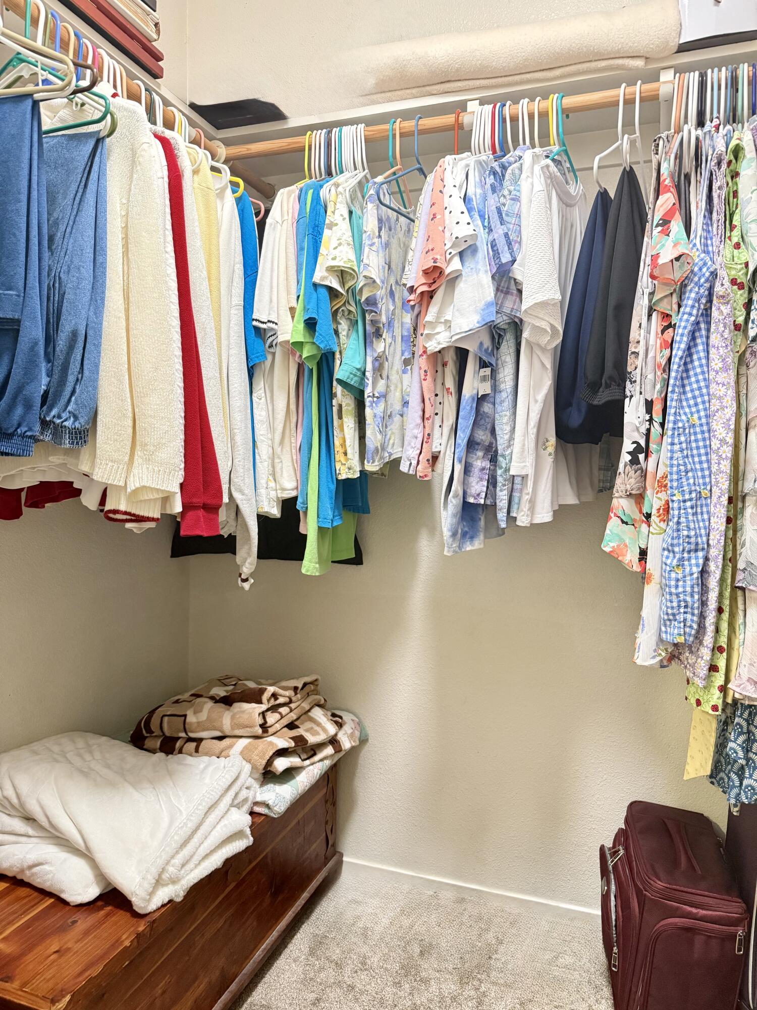 1044 W Orange St, Hanford, CA 93230