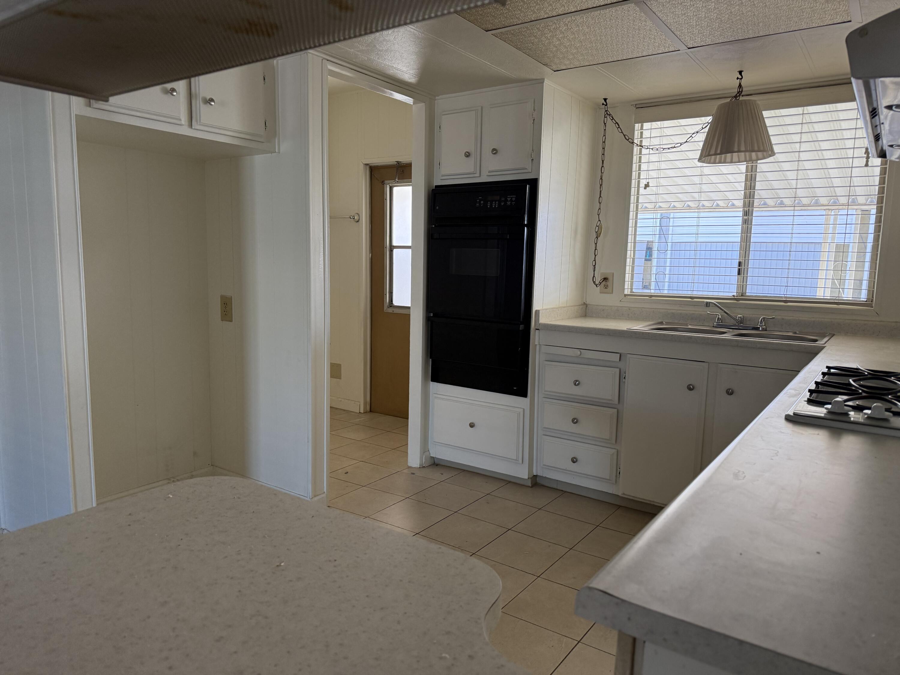 2627 W Midvalley Ave #95, Visalia, CA 93277