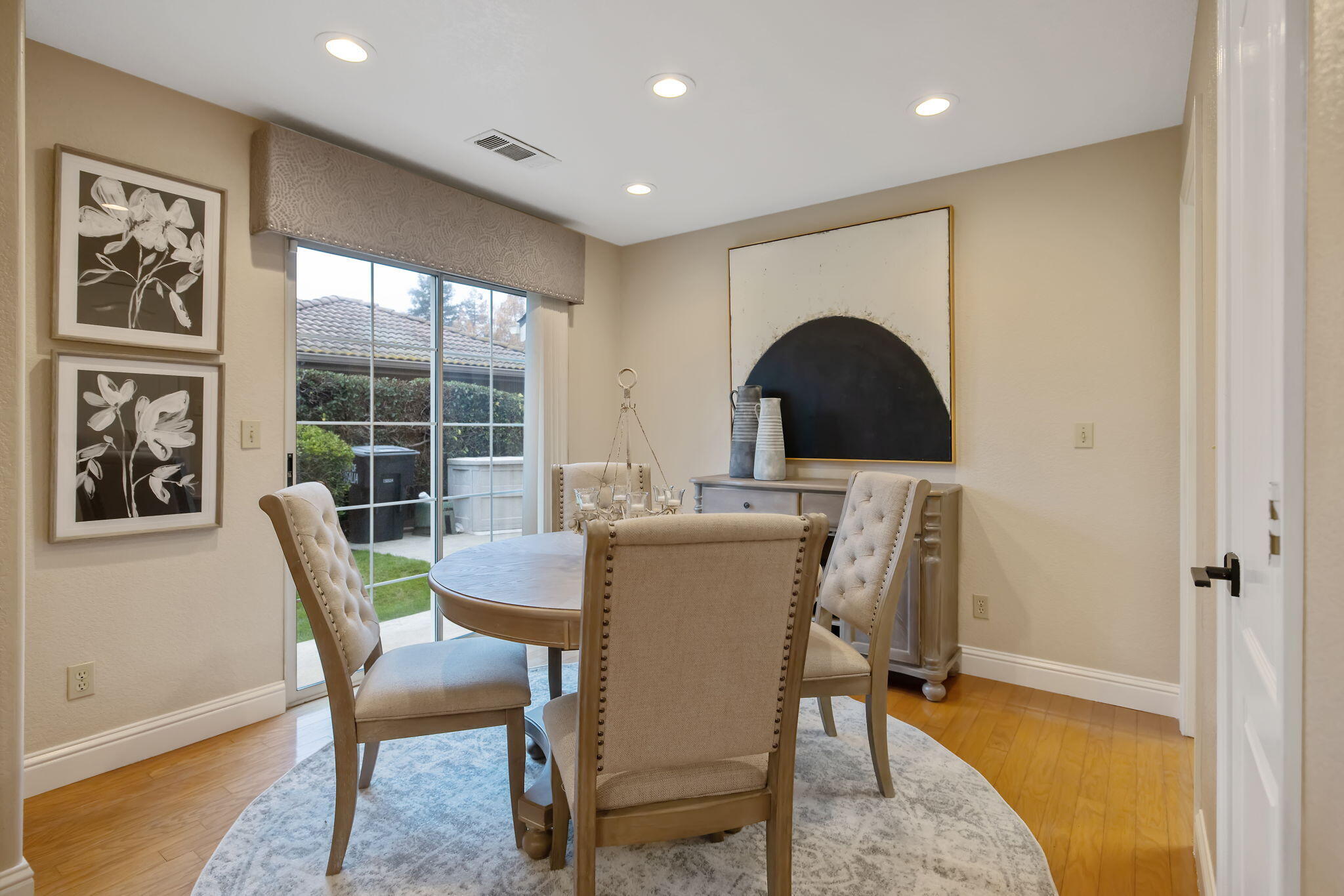 2014 S Tommy Ct, Visalia, CA 93277