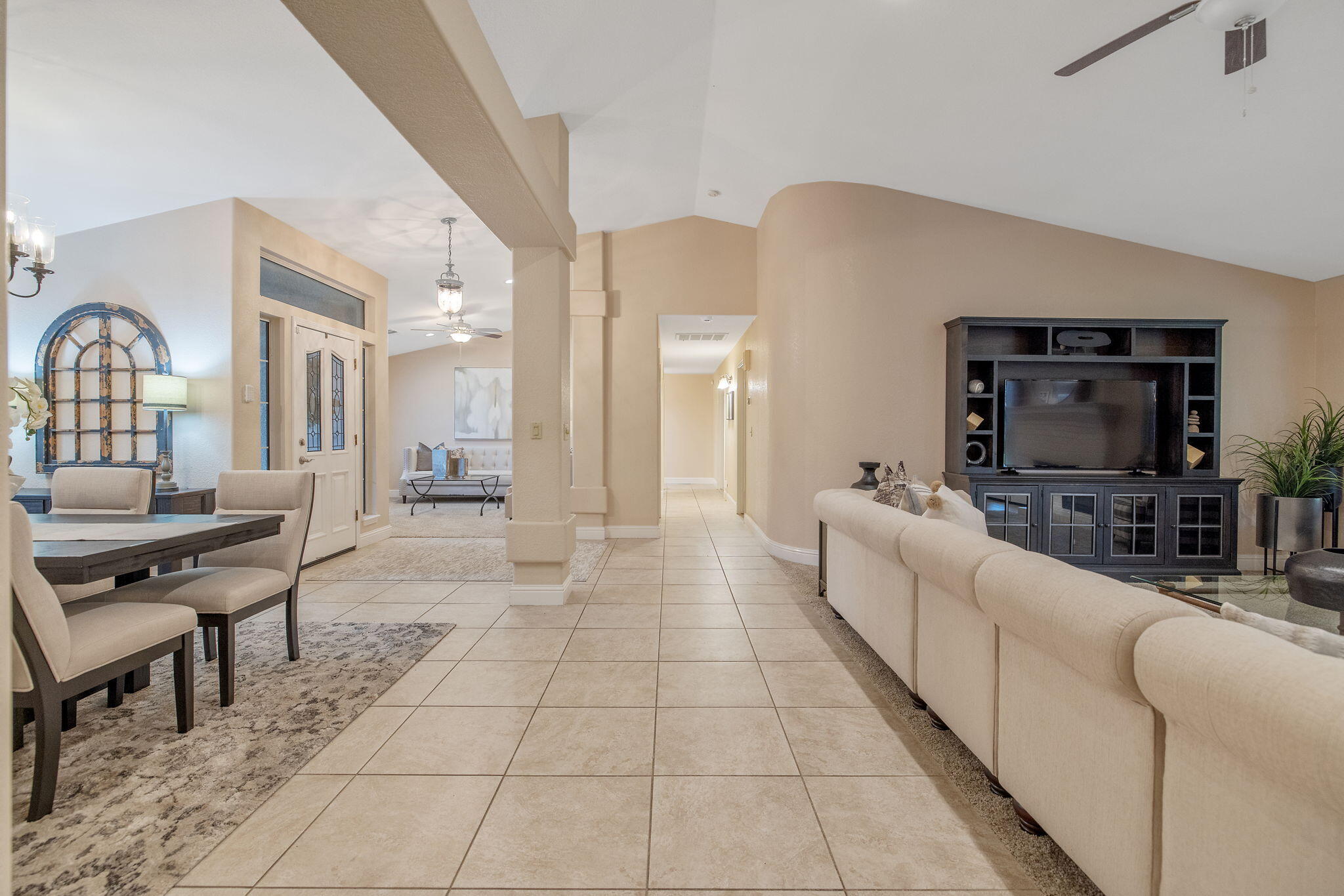 2014 S Tommy Ct, Visalia, CA 93277