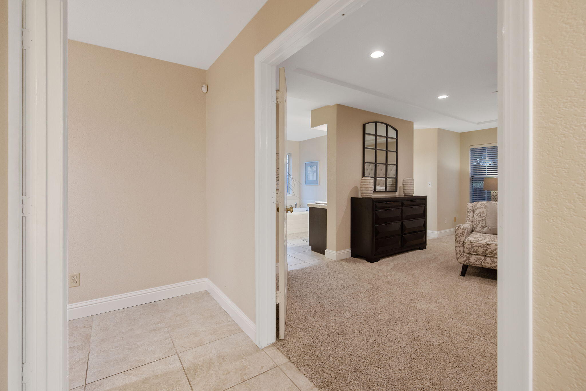 2014 S Tommy Ct, Visalia, CA 93277