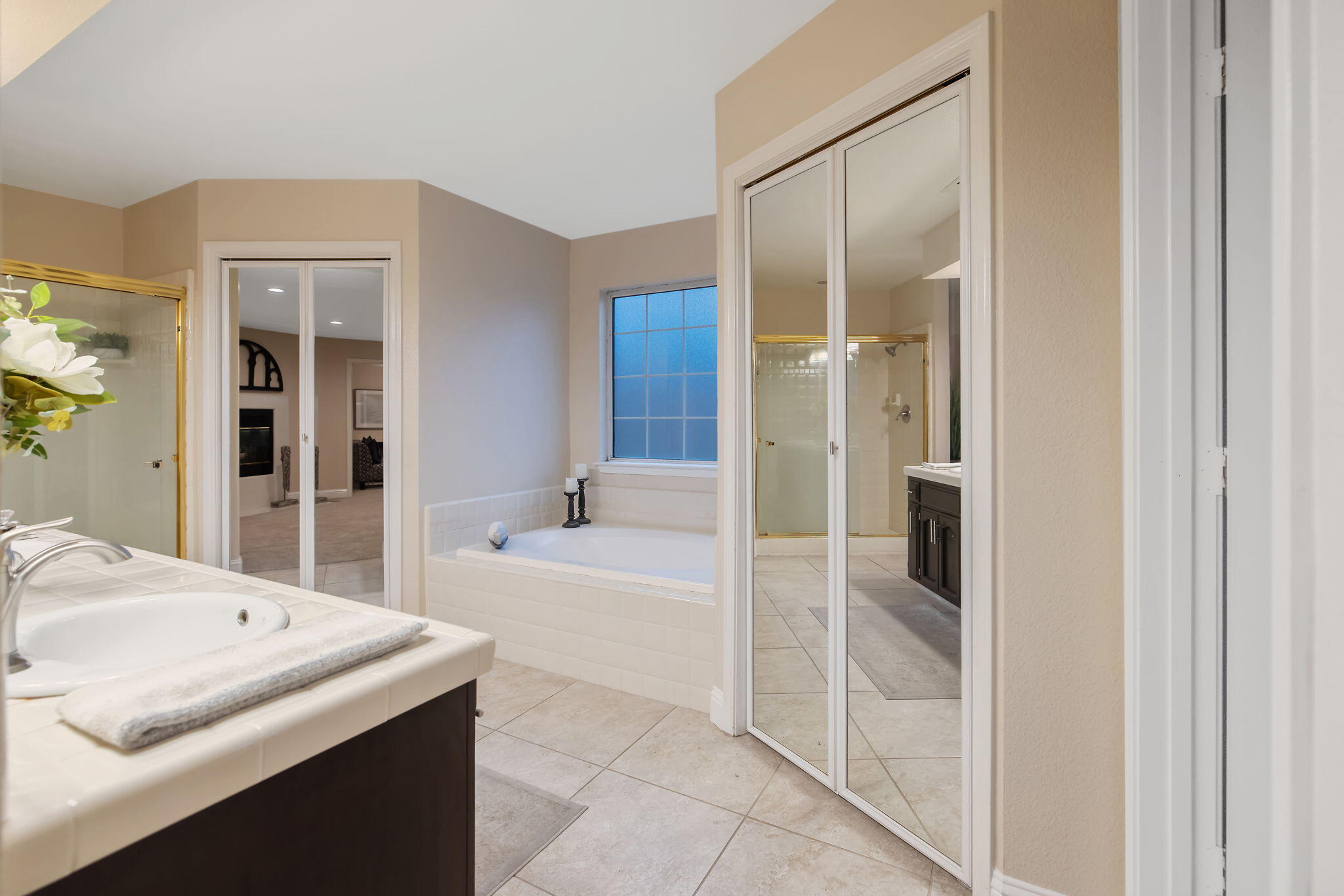 2014 S Tommy Ct, Visalia, CA 93277