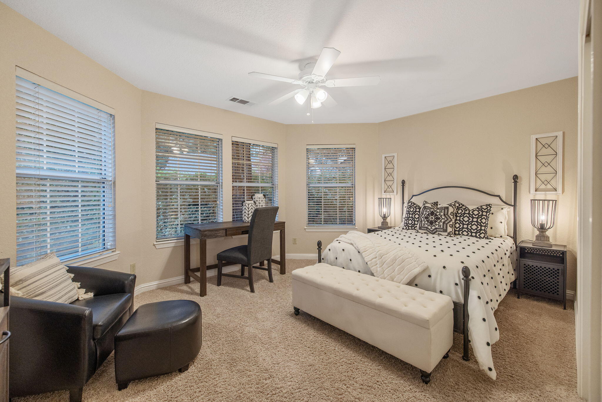 2014 S Tommy Ct, Visalia, CA 93277