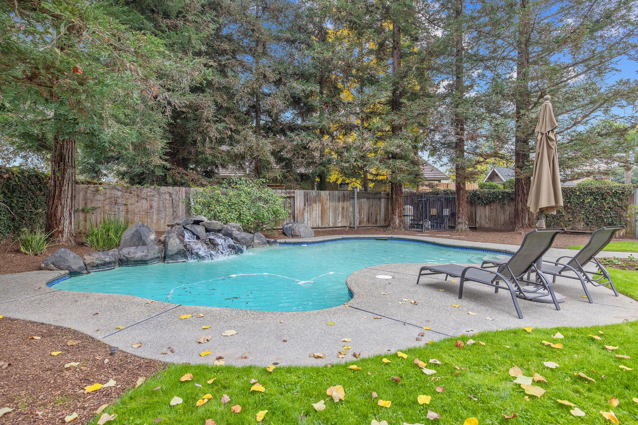 2014 S Tommy Ct, Visalia, CA 93277