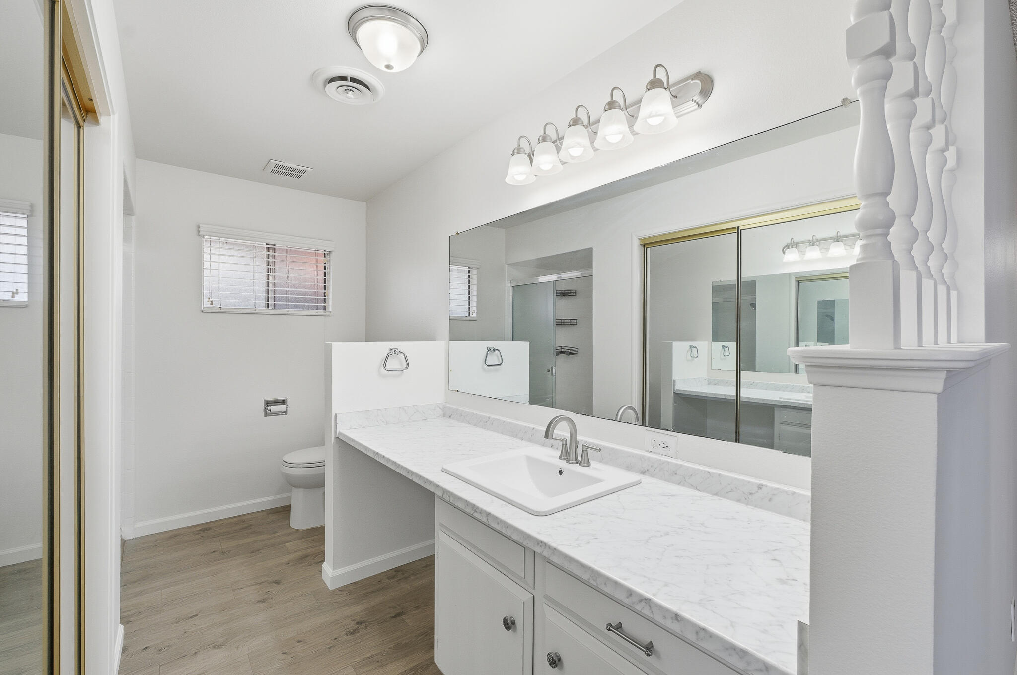 273 E Gannon Dr, Tulare, CA 93274