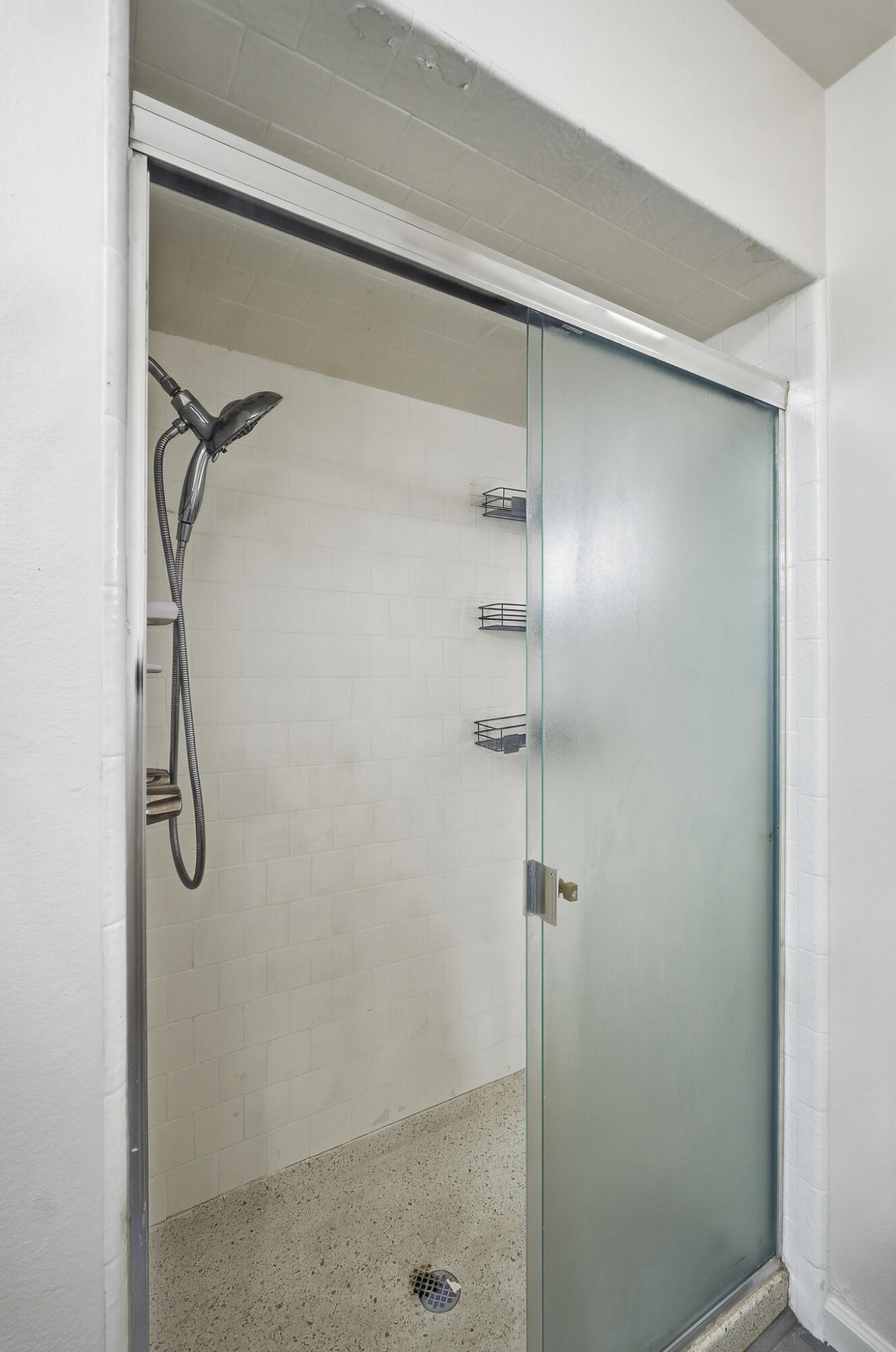 273 E Gannon Dr, Tulare, CA 93274