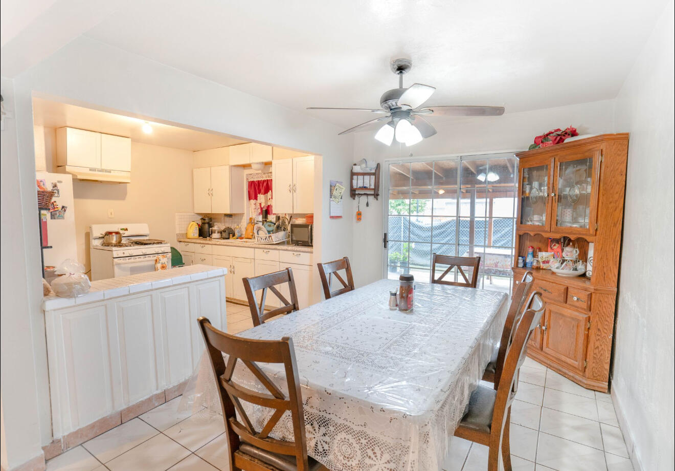 790 Rose Ln, Porterville, CA 93257