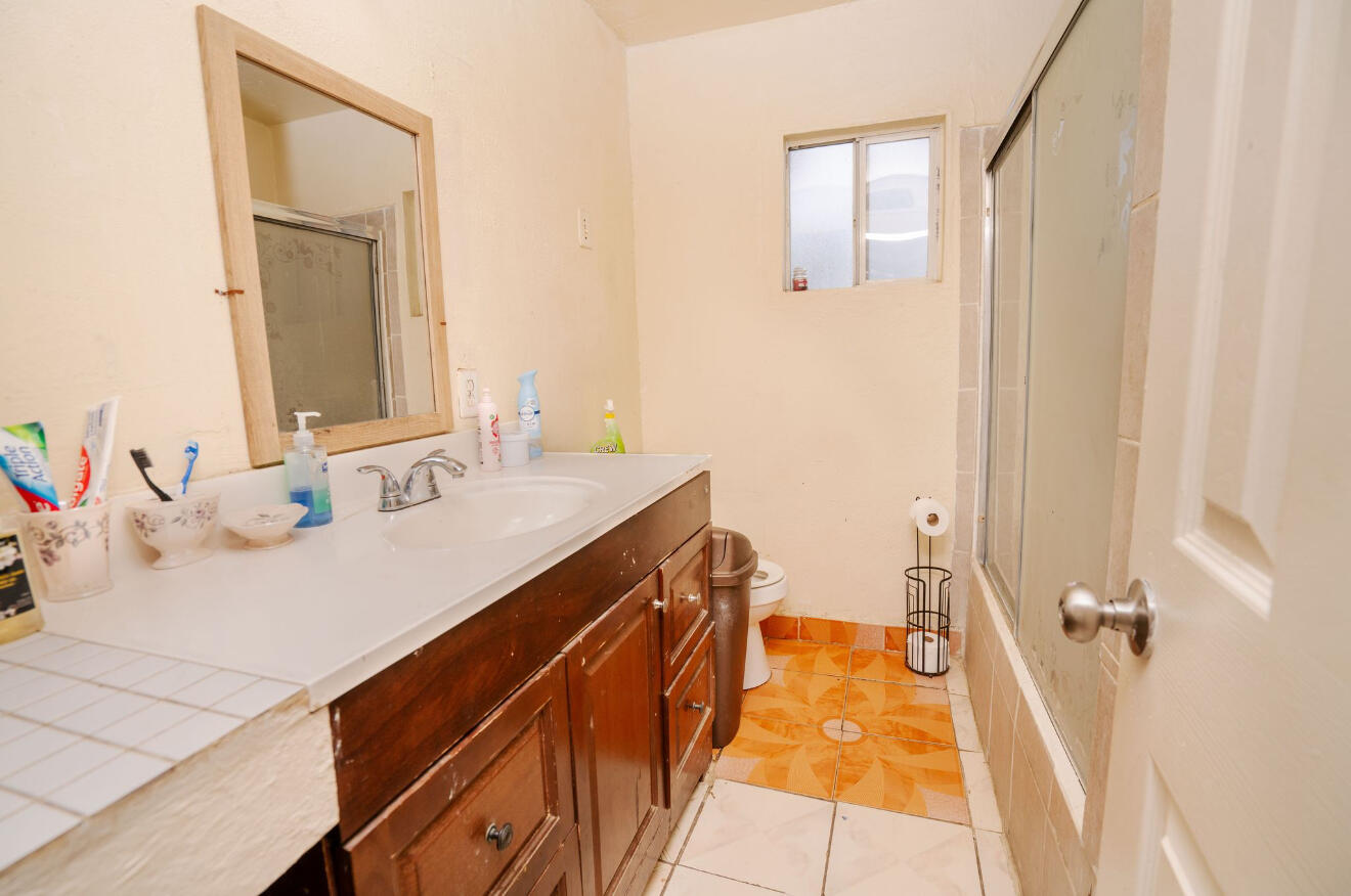 790 Rose Ln, Porterville, CA 93257