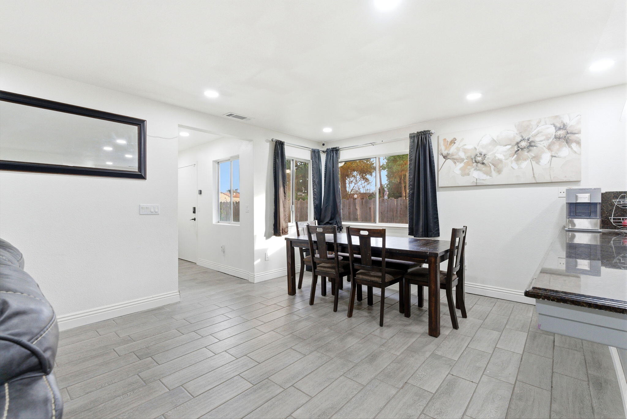 276 N Cottage St, Porterville, CA 93257