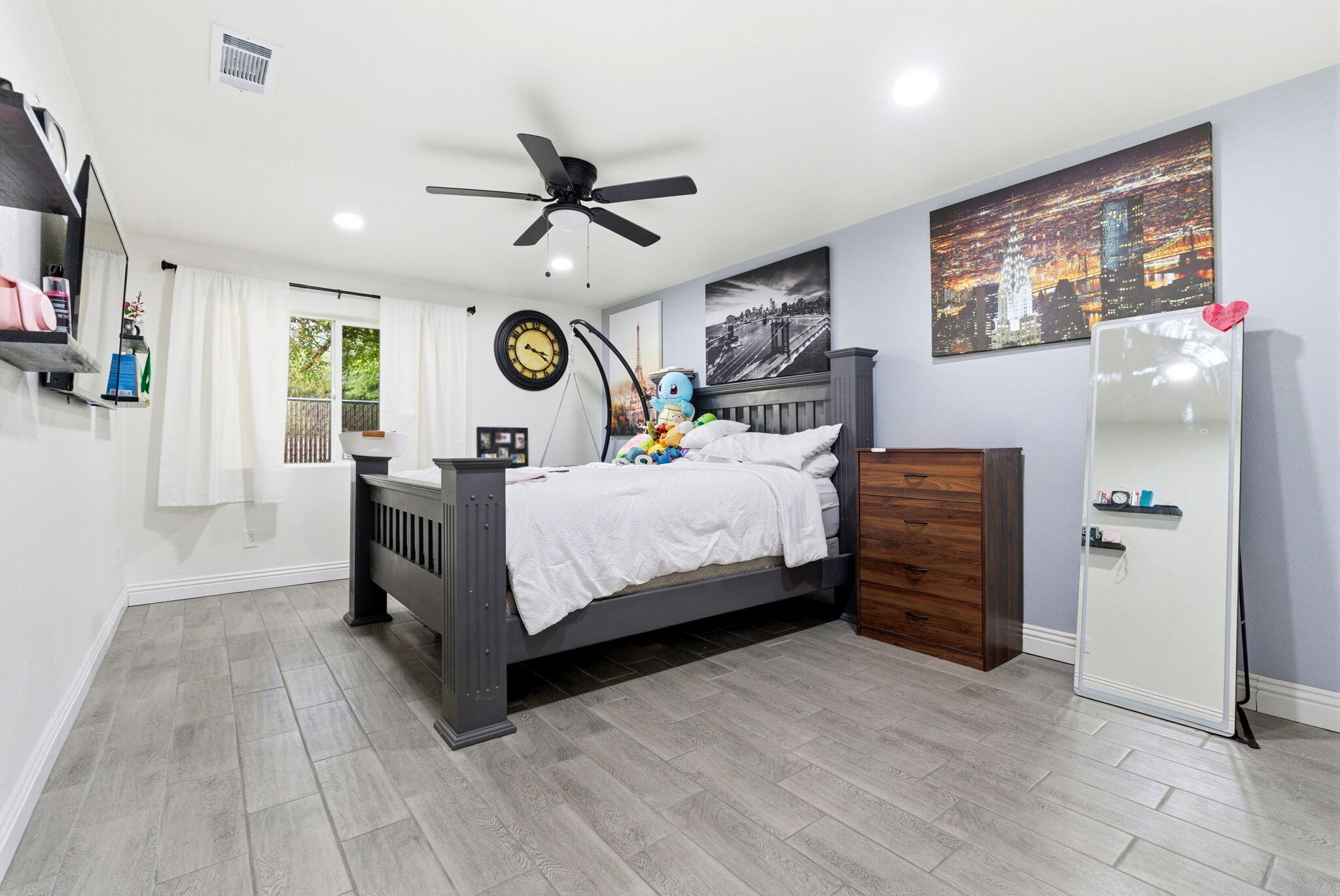 276 N Cottage St, Porterville, CA 93257