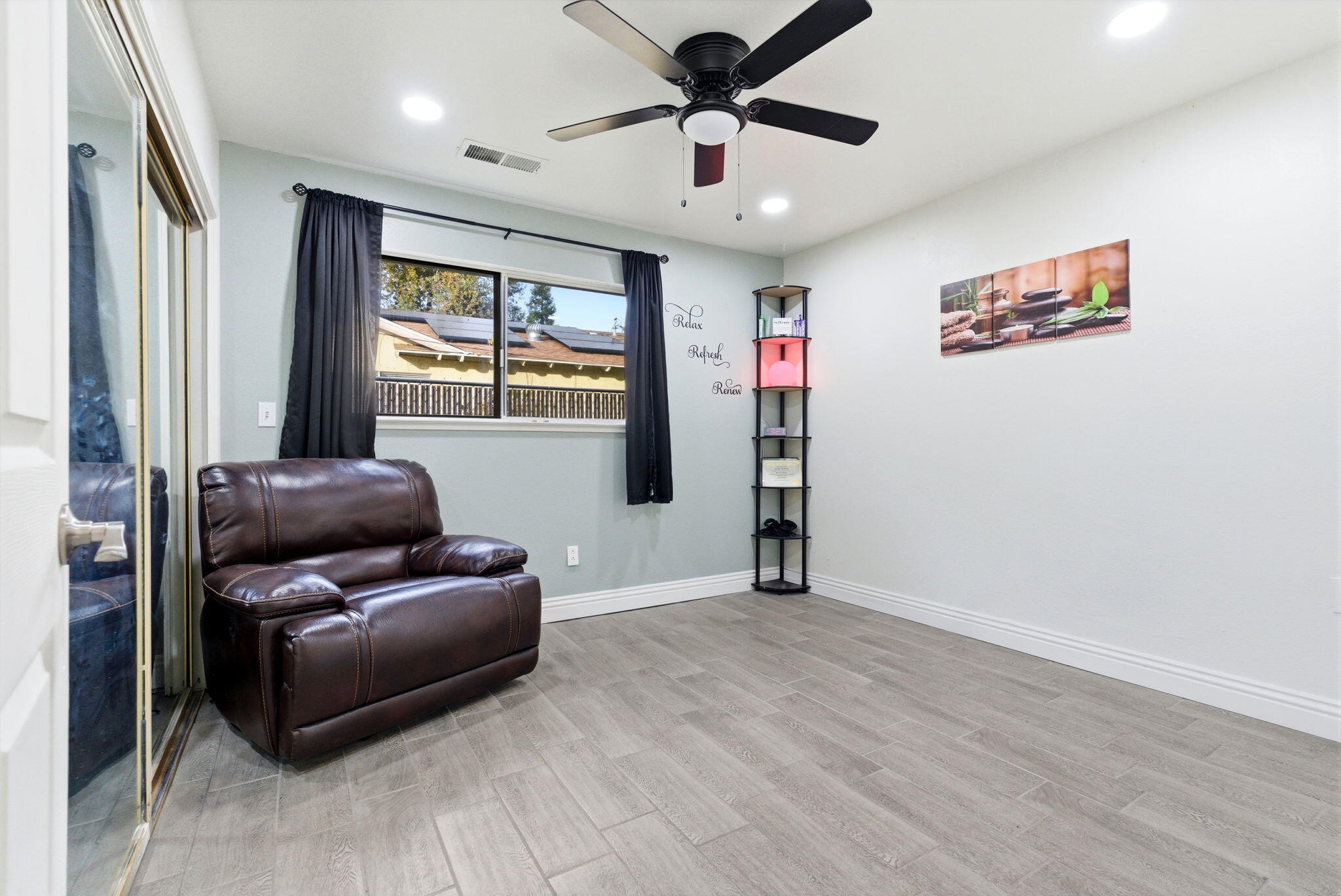 276 N Cottage St, Porterville, CA 93257