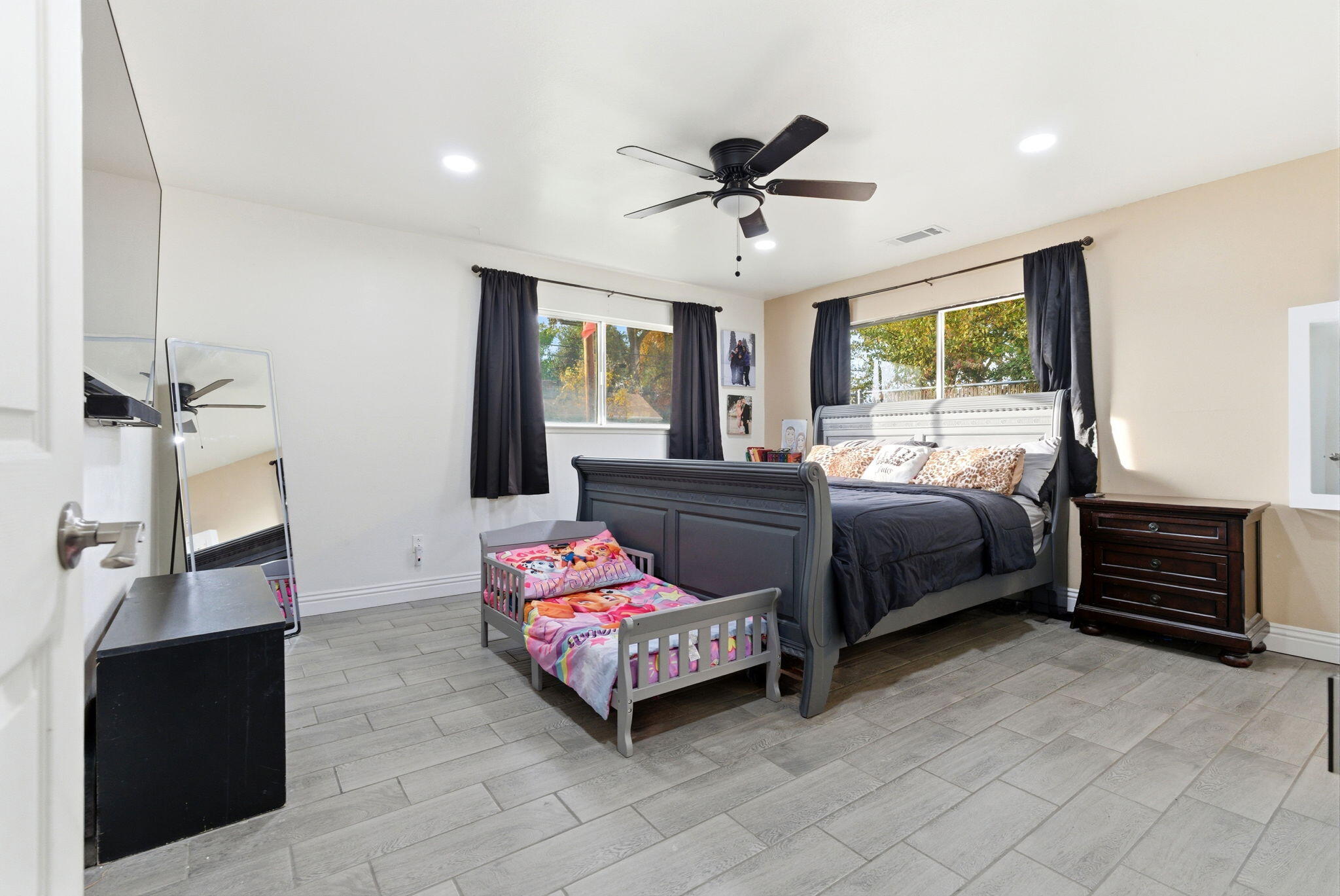 276 N Cottage St, Porterville, CA 93257