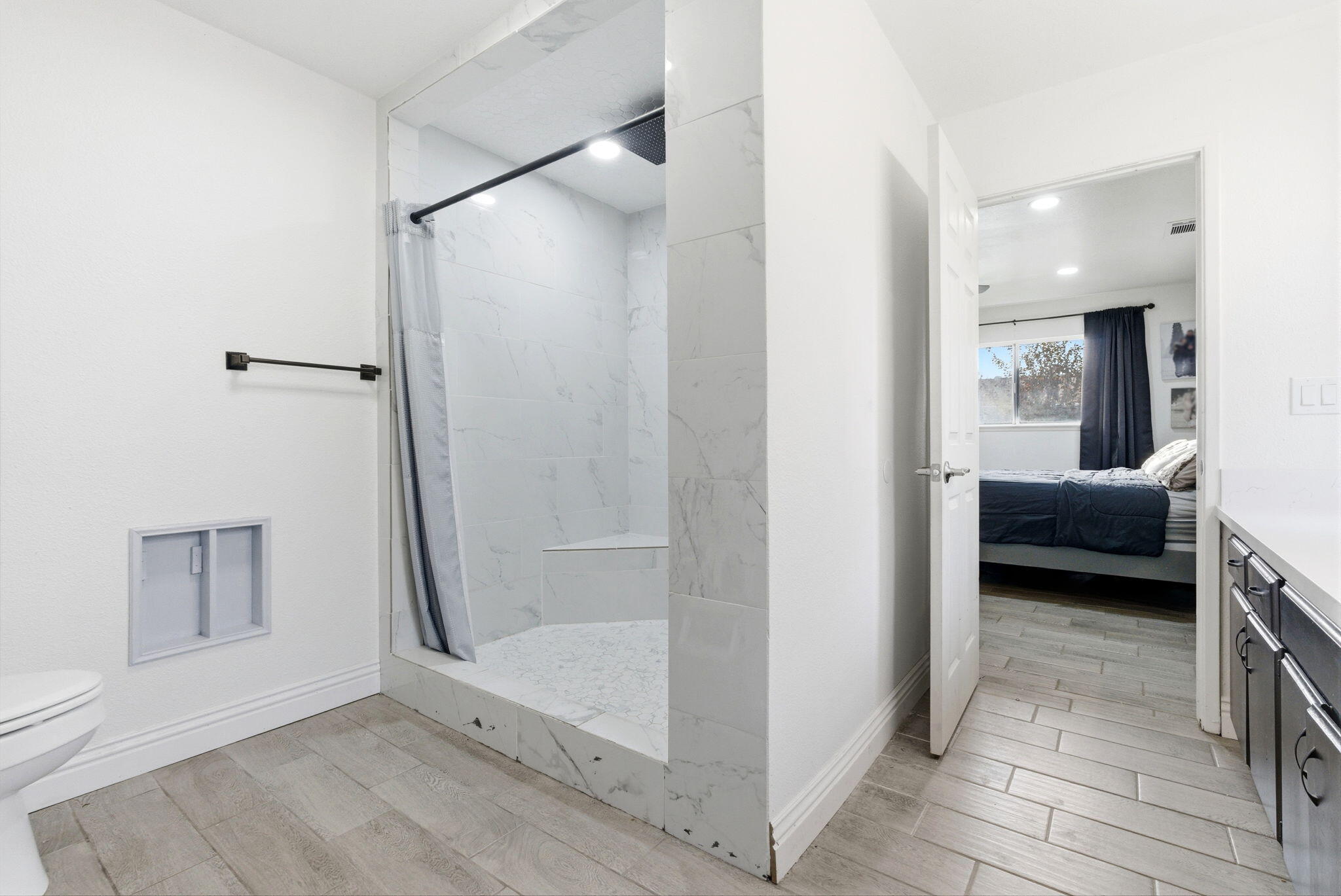 276 N Cottage St, Porterville, CA 93257