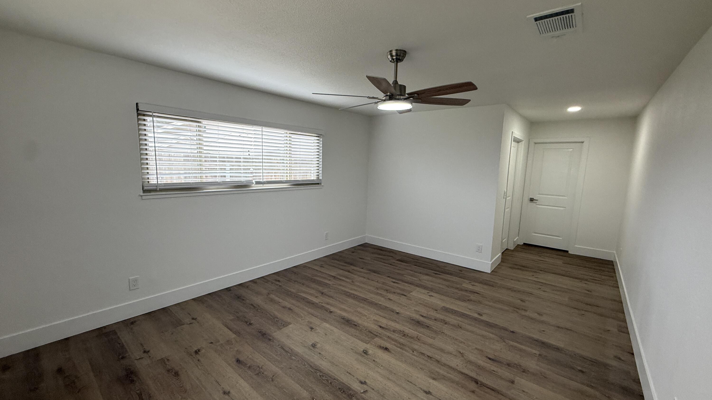 2329 Michael Cir, Hanford, CA 93230